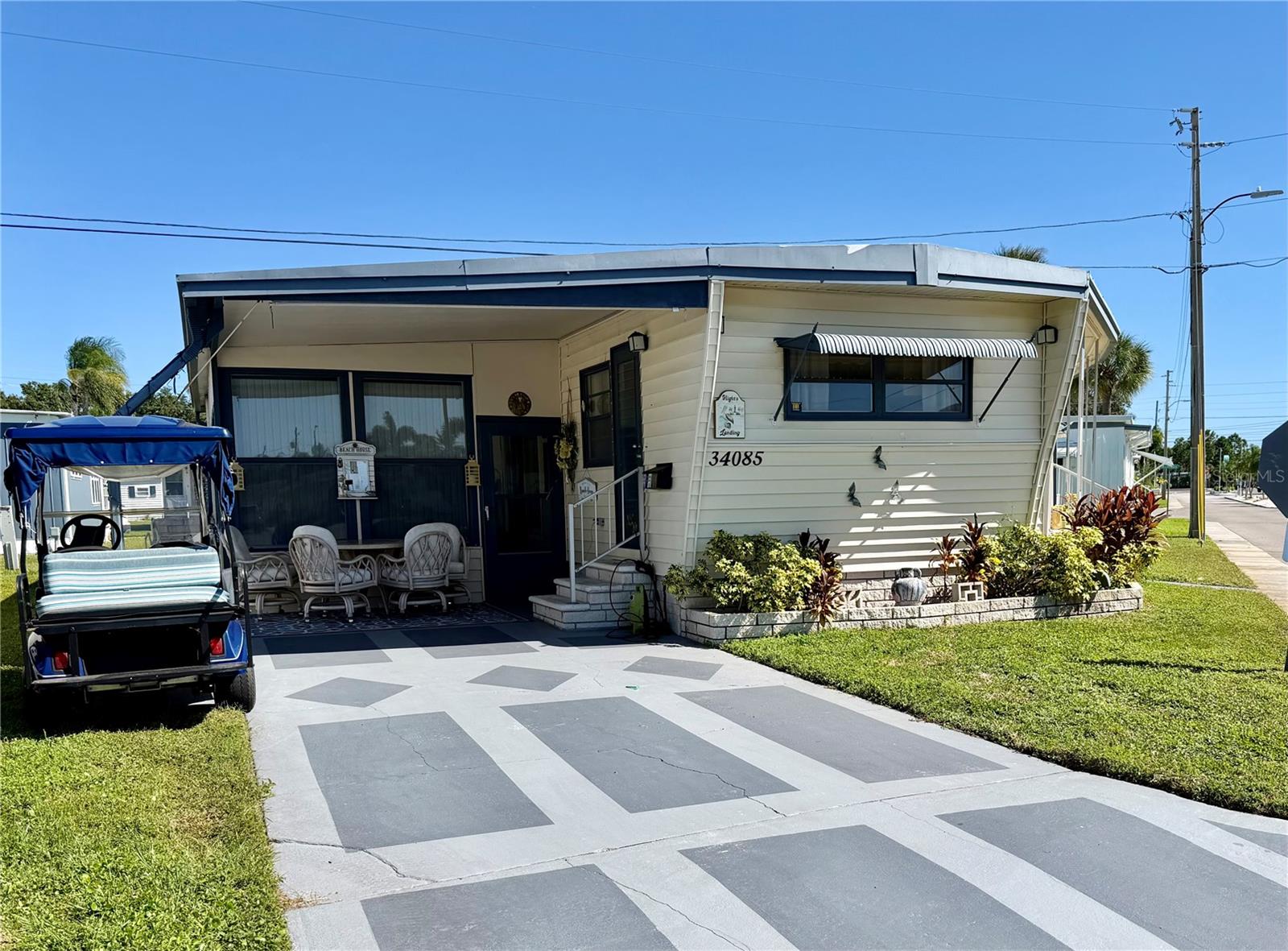 34085 ALAMANDA DR N - Photo 1