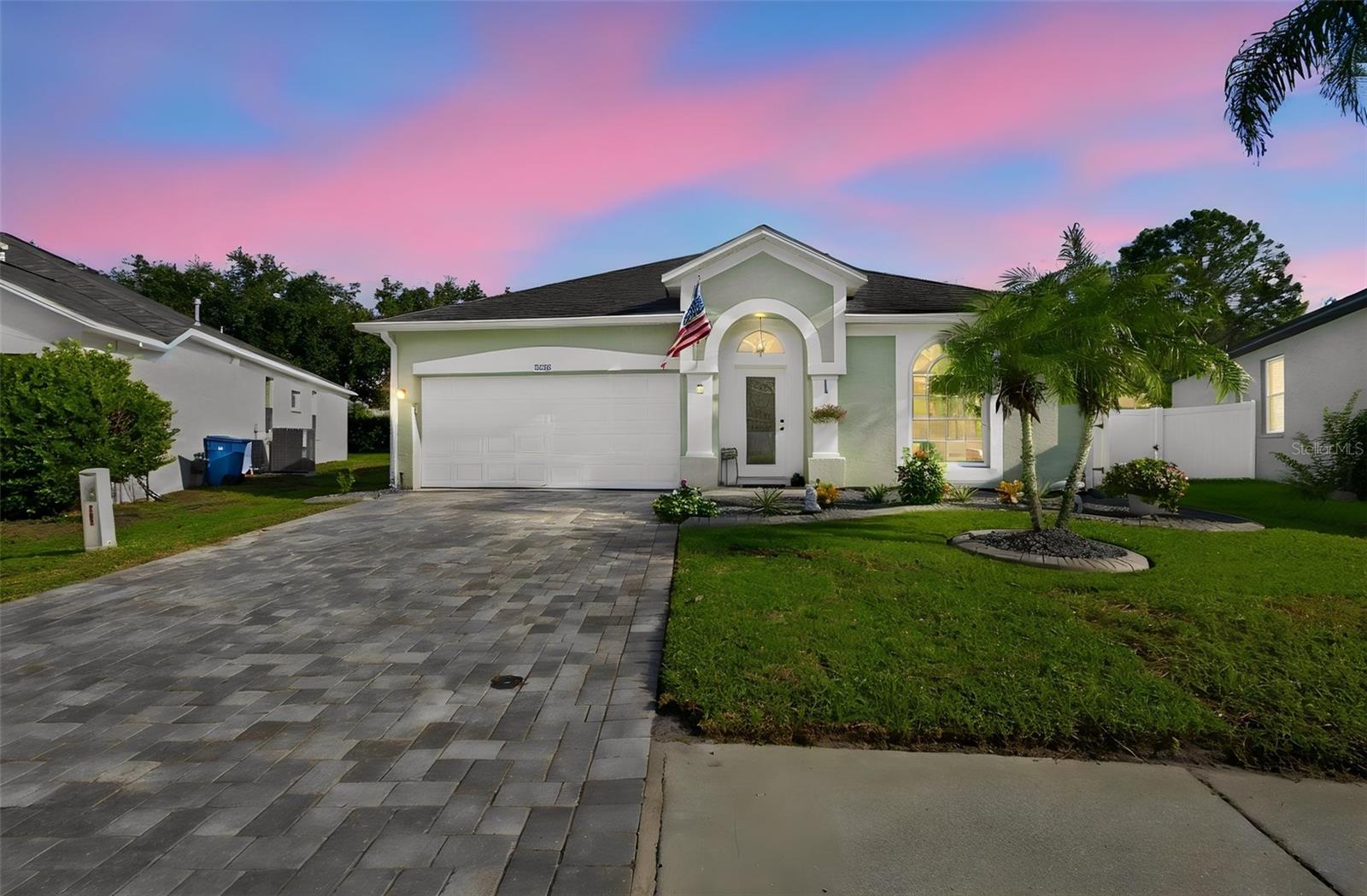 10225 GOLDENBROOK WAY - Photo 1