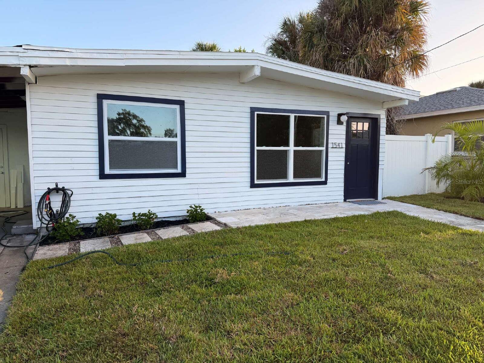 1541 W LA SALLE ST - Photo 1