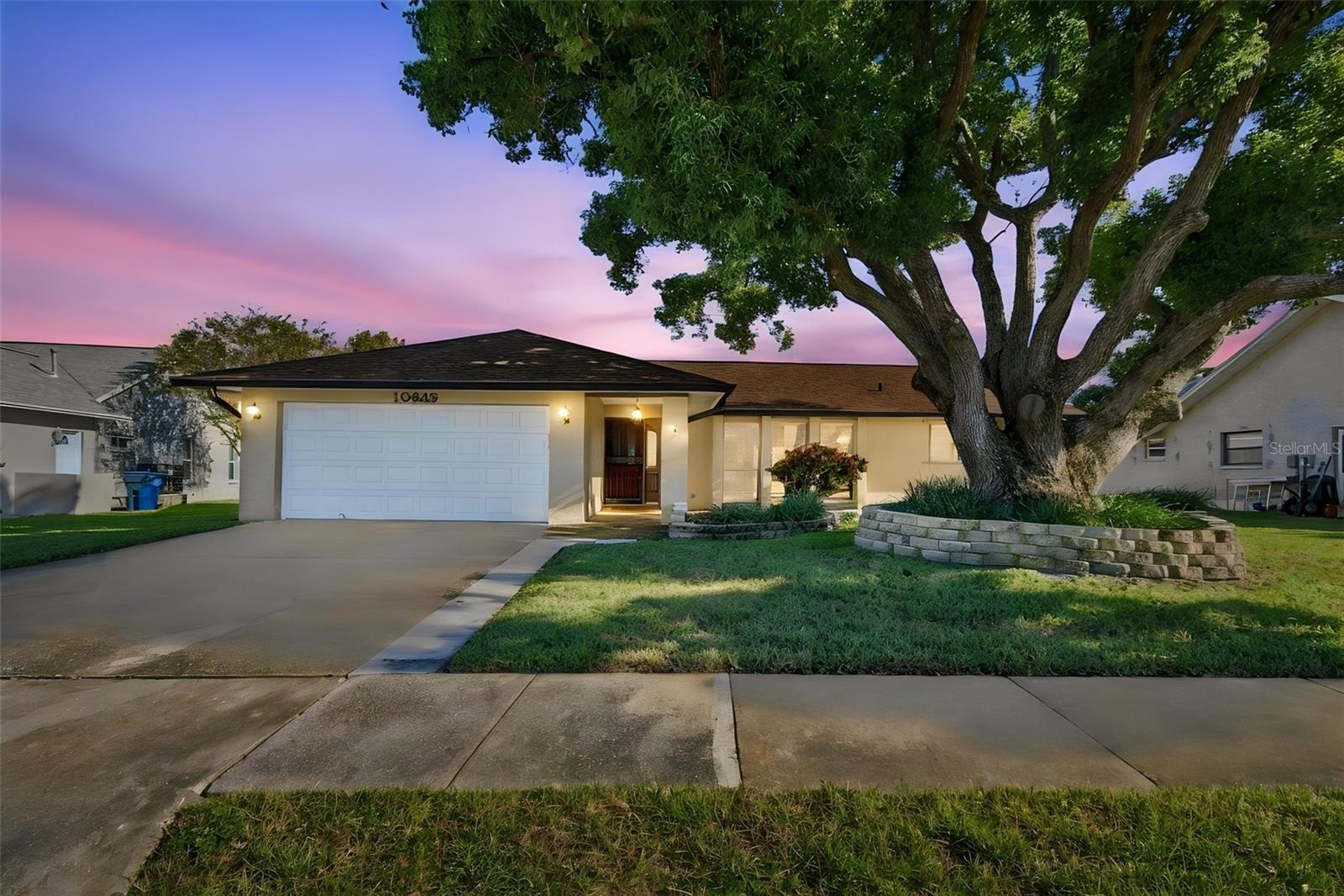 10843 HARBORSIDE DR - Photo 1