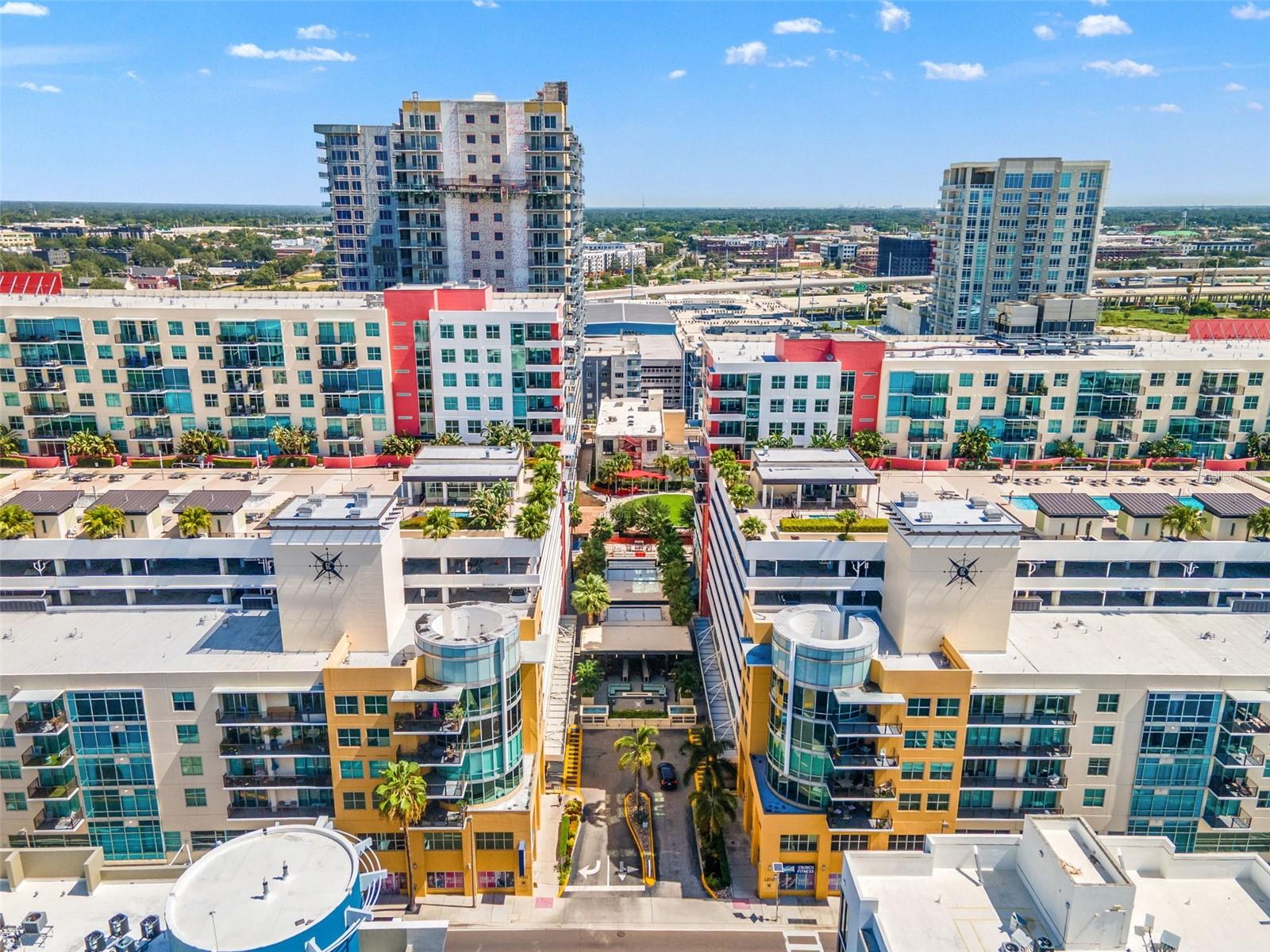 1120 E KENNEDY BLVD #1229 - Photo 1