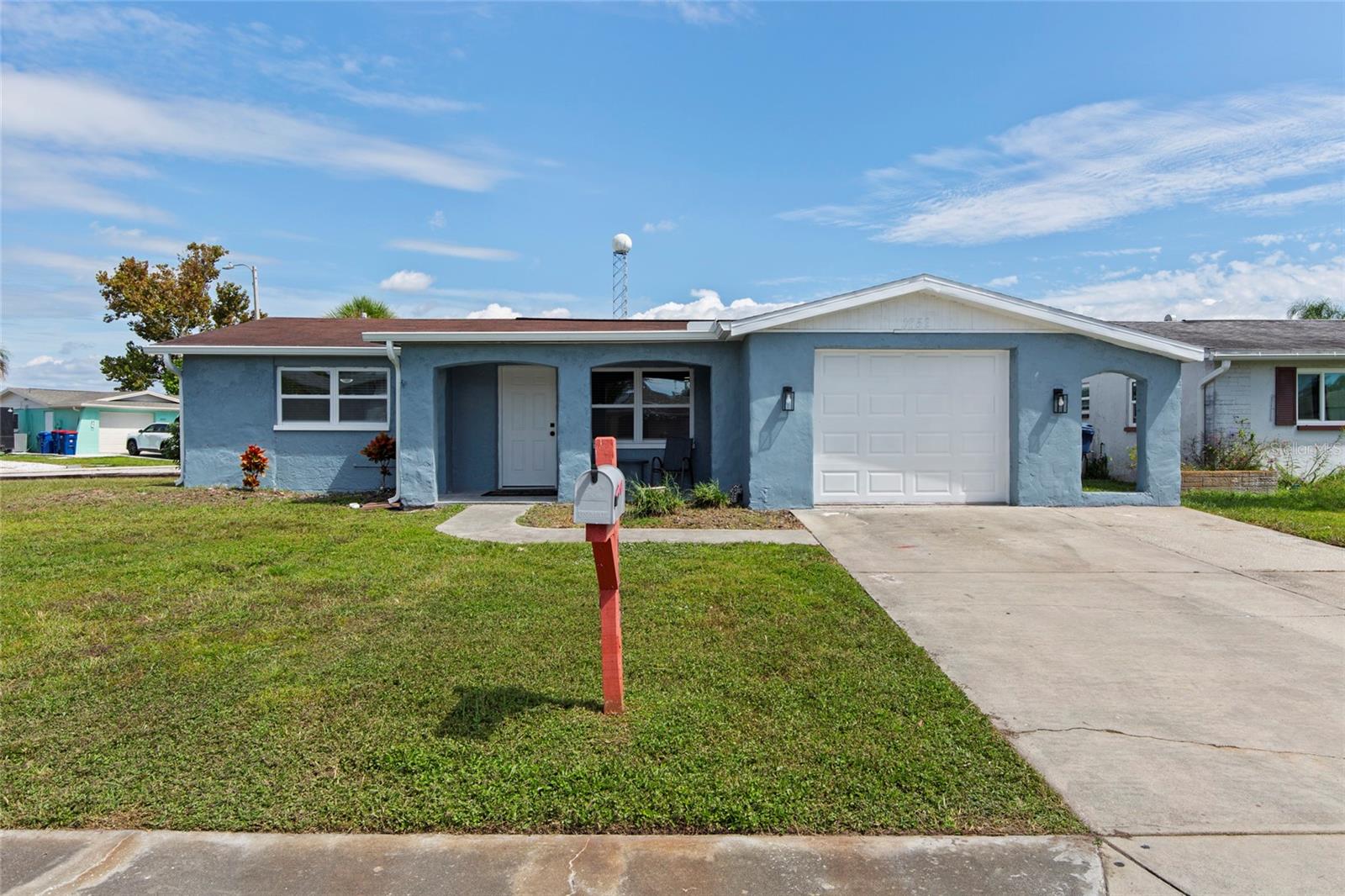1752 FAIRFIELD ST - Photo 1
