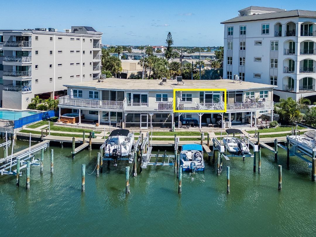 205 DOLPHIN PT #6 - Photo 1
