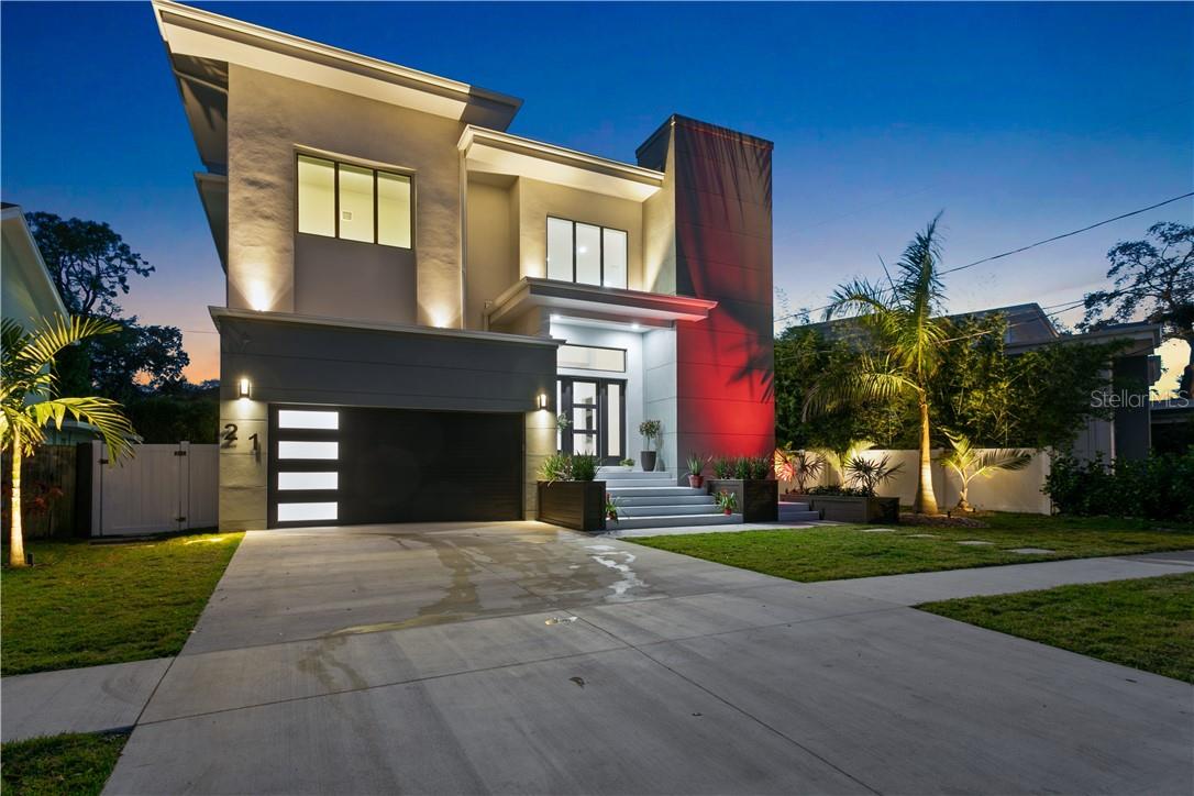 21 BAFFIN AVE - Photo 1