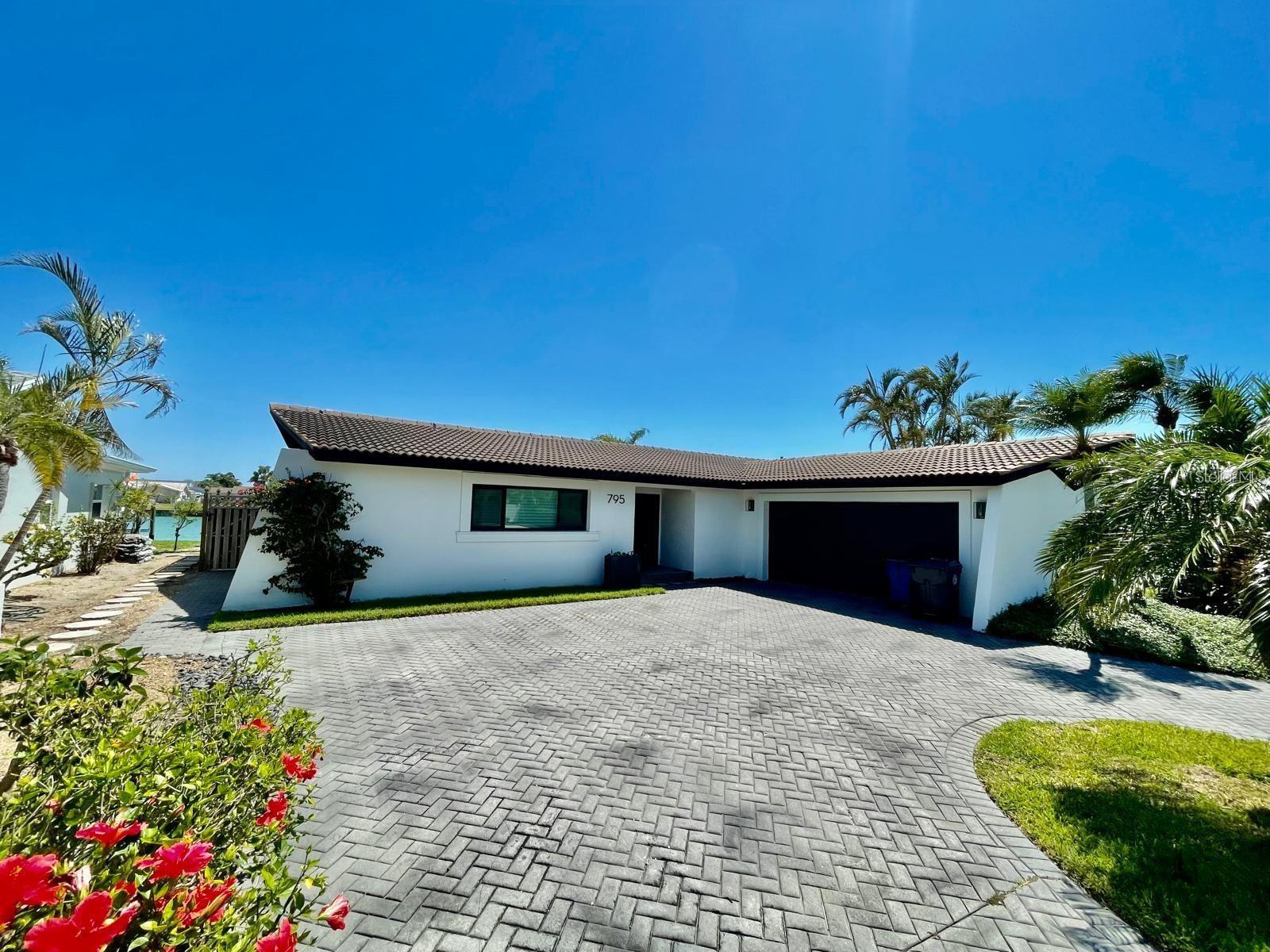 795 119TH AVE - Photo 1