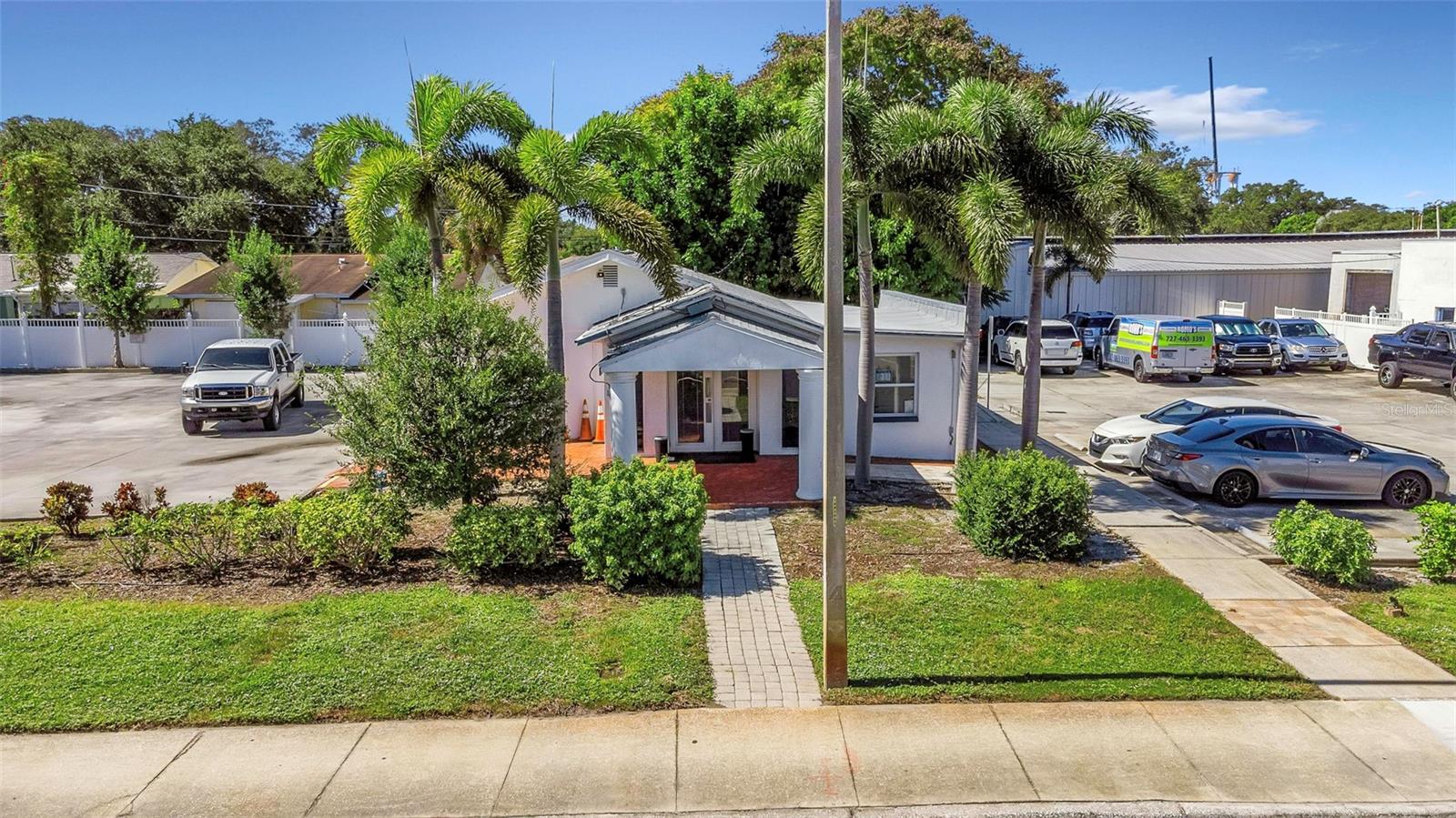 1460 S MISSOURI AVE - Photo 1
