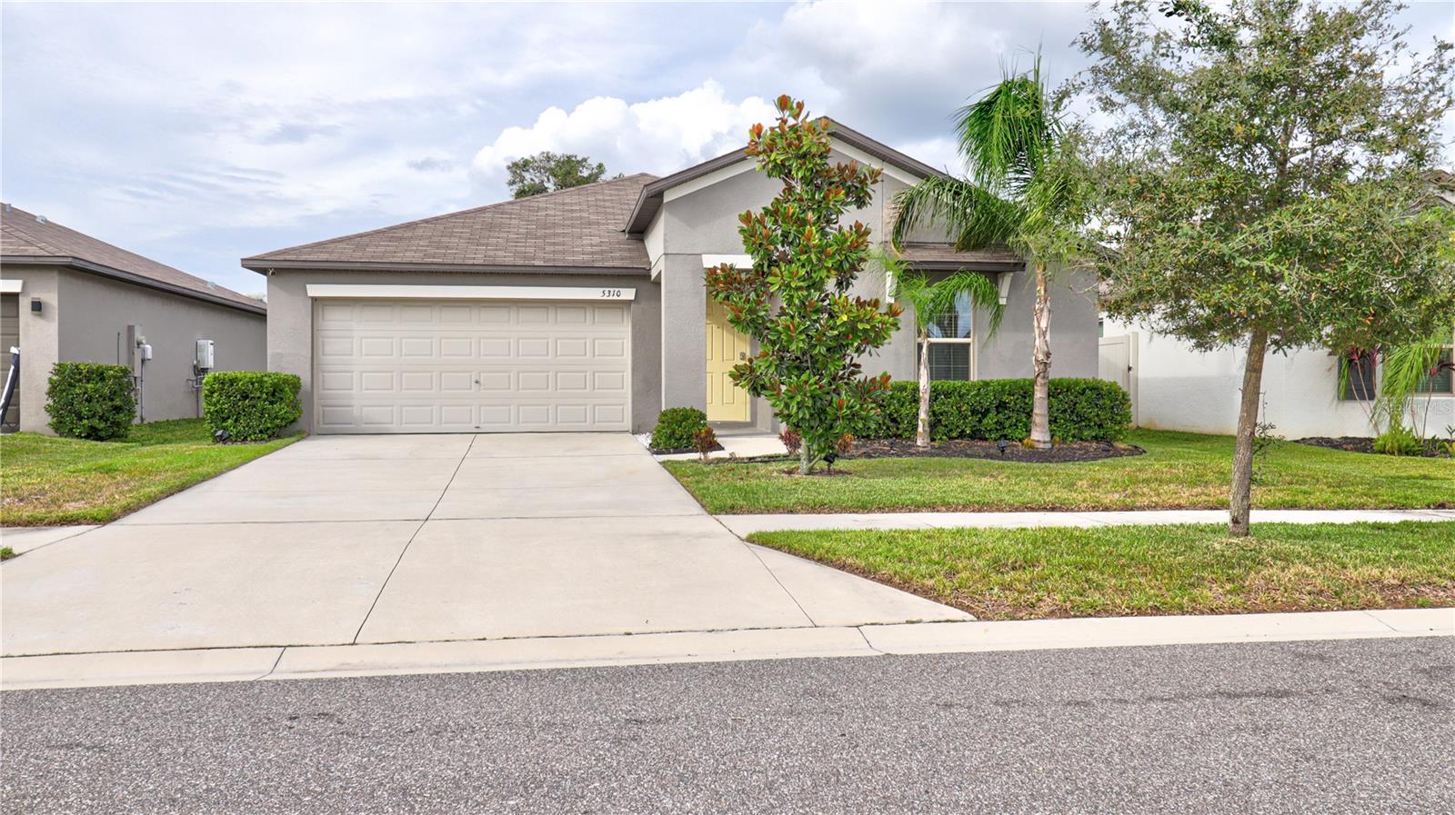 5310 AMARYLLIS GARDEN ST - Photo 1