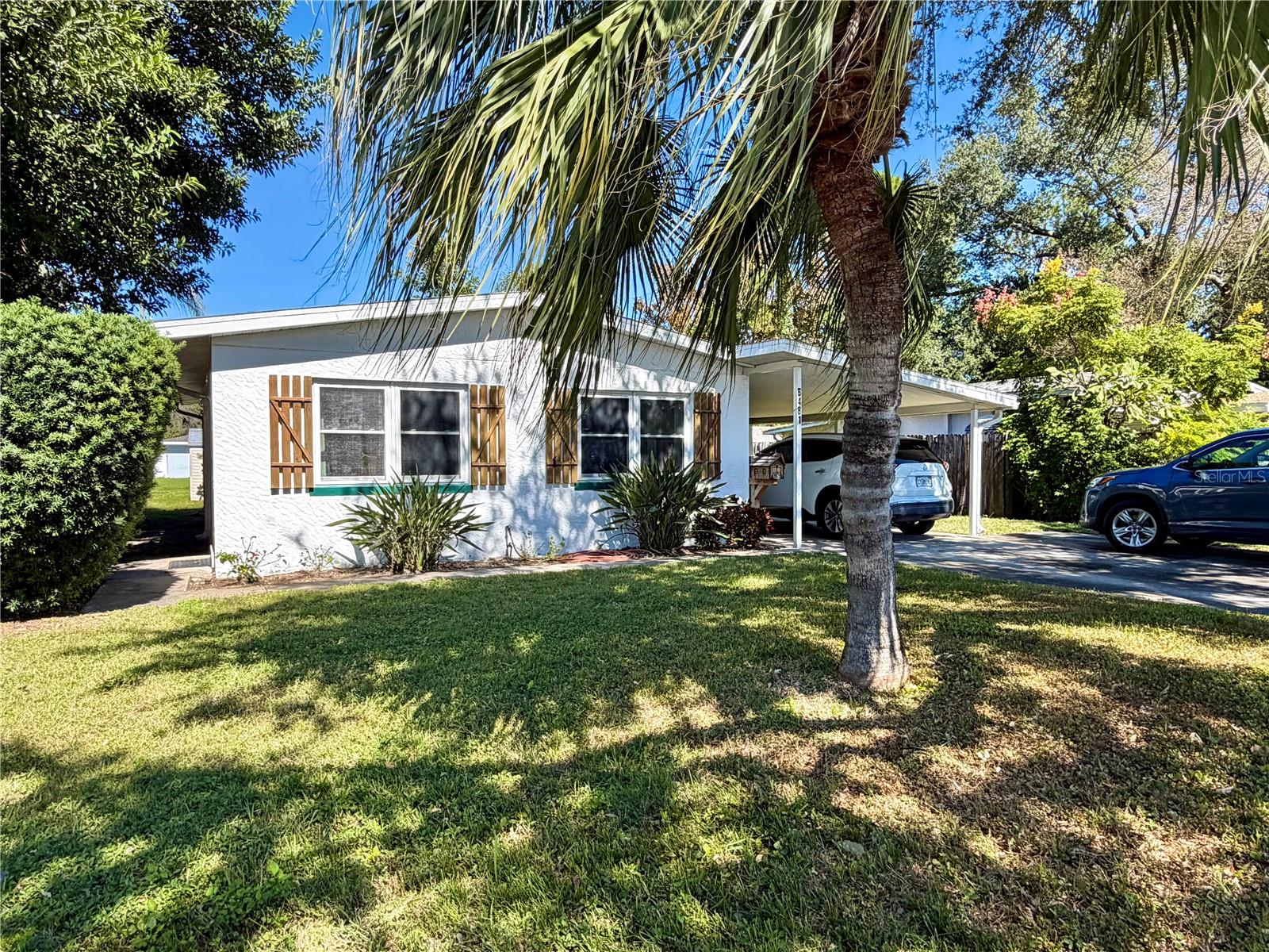 6481 82ND AVE N - Photo 1