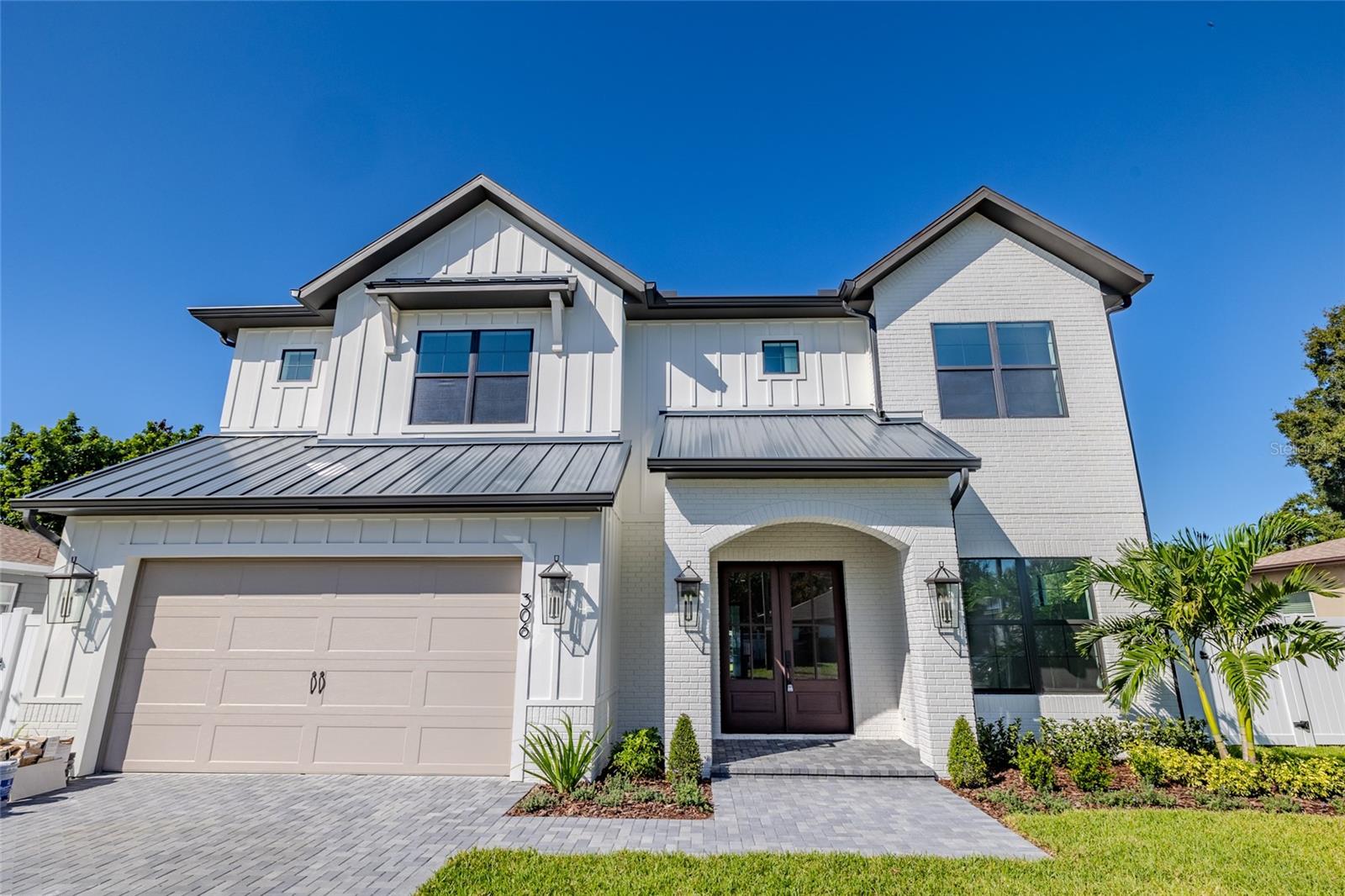 306 N EXCELDA AVE - Photo 1