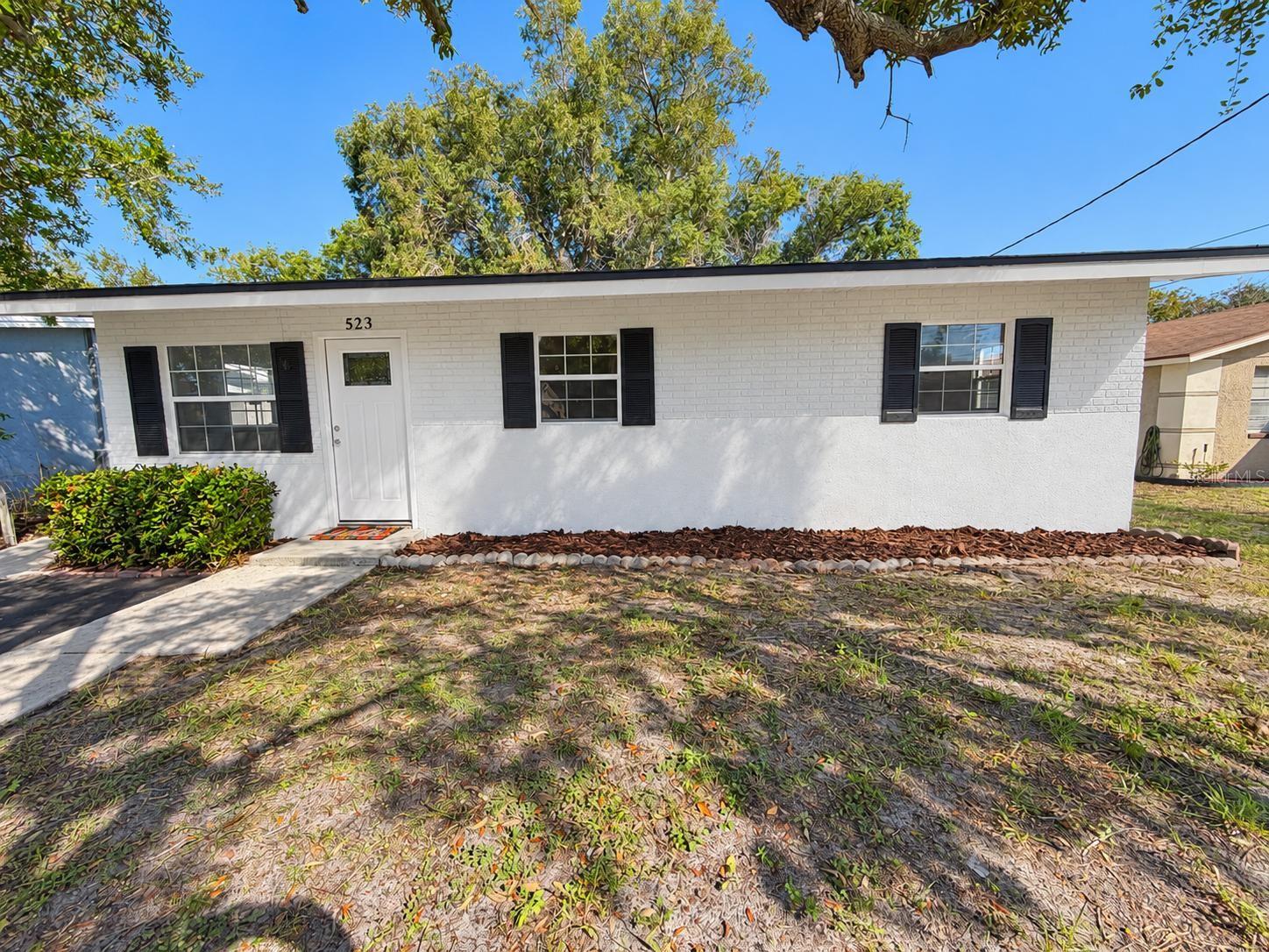 523 E BOYER ST - Photo 1