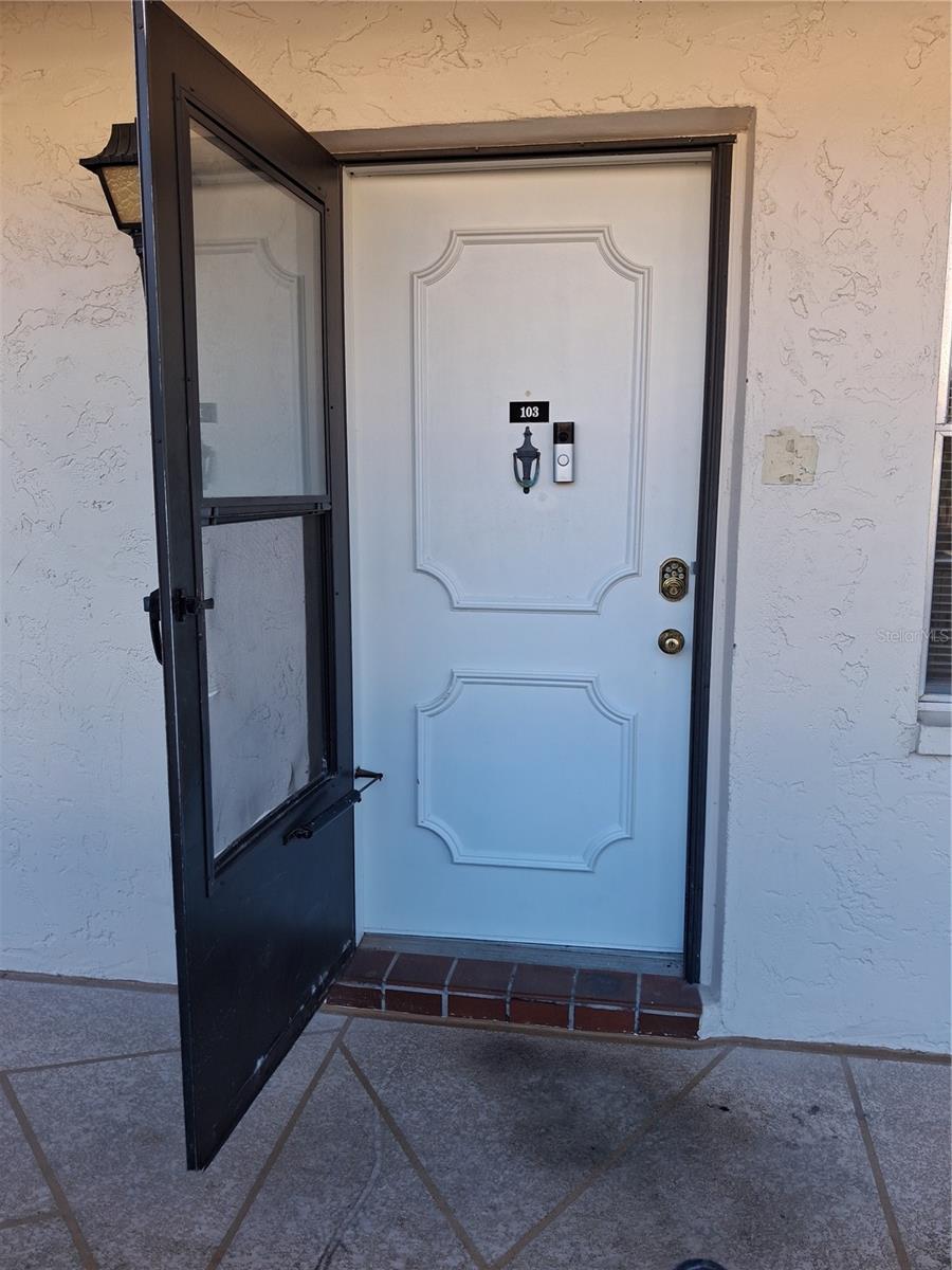 831 MAPLE CT #103 - Photo 1
