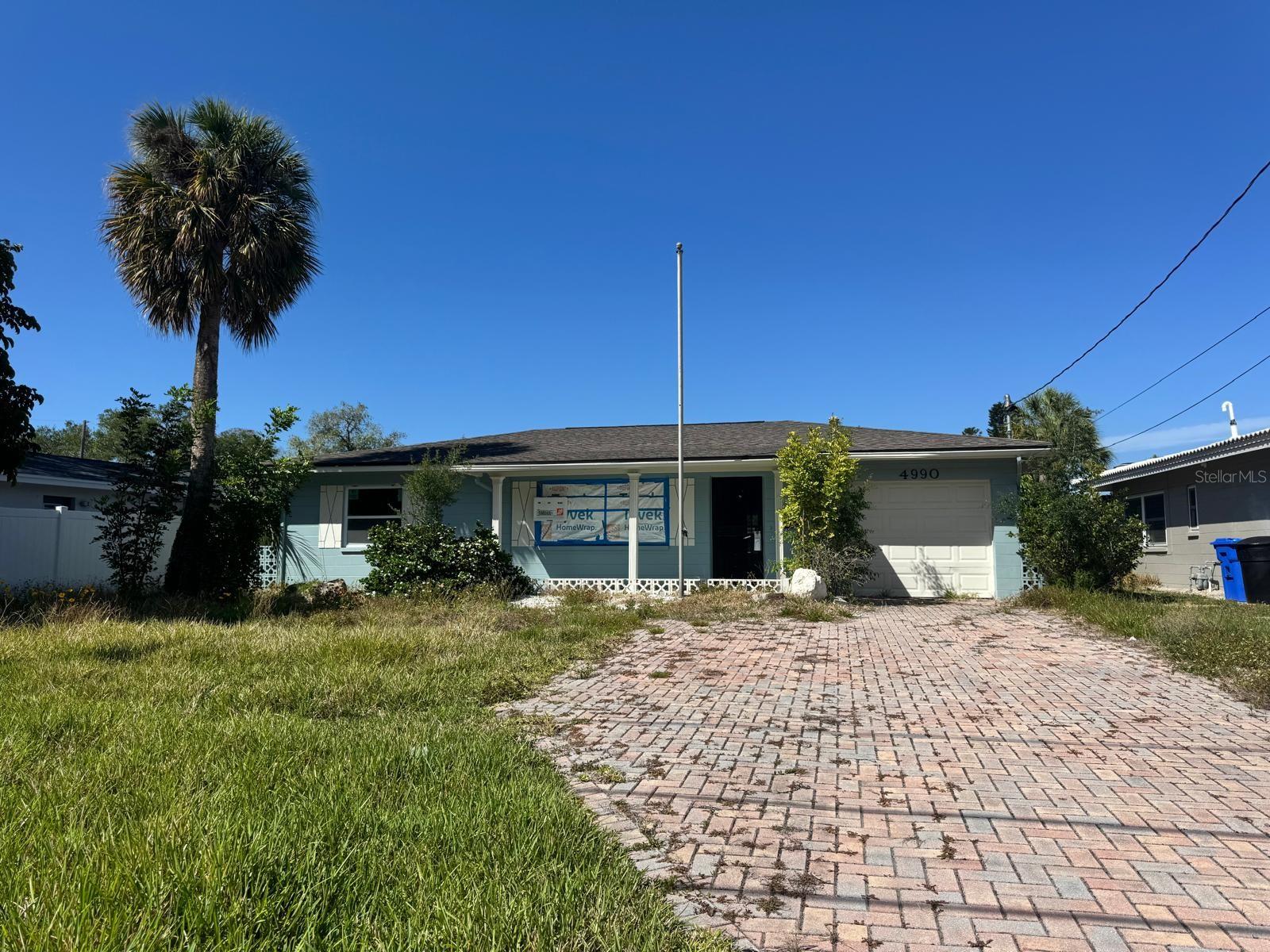 4990 VENETIAN BLVD NE - Photo 1
