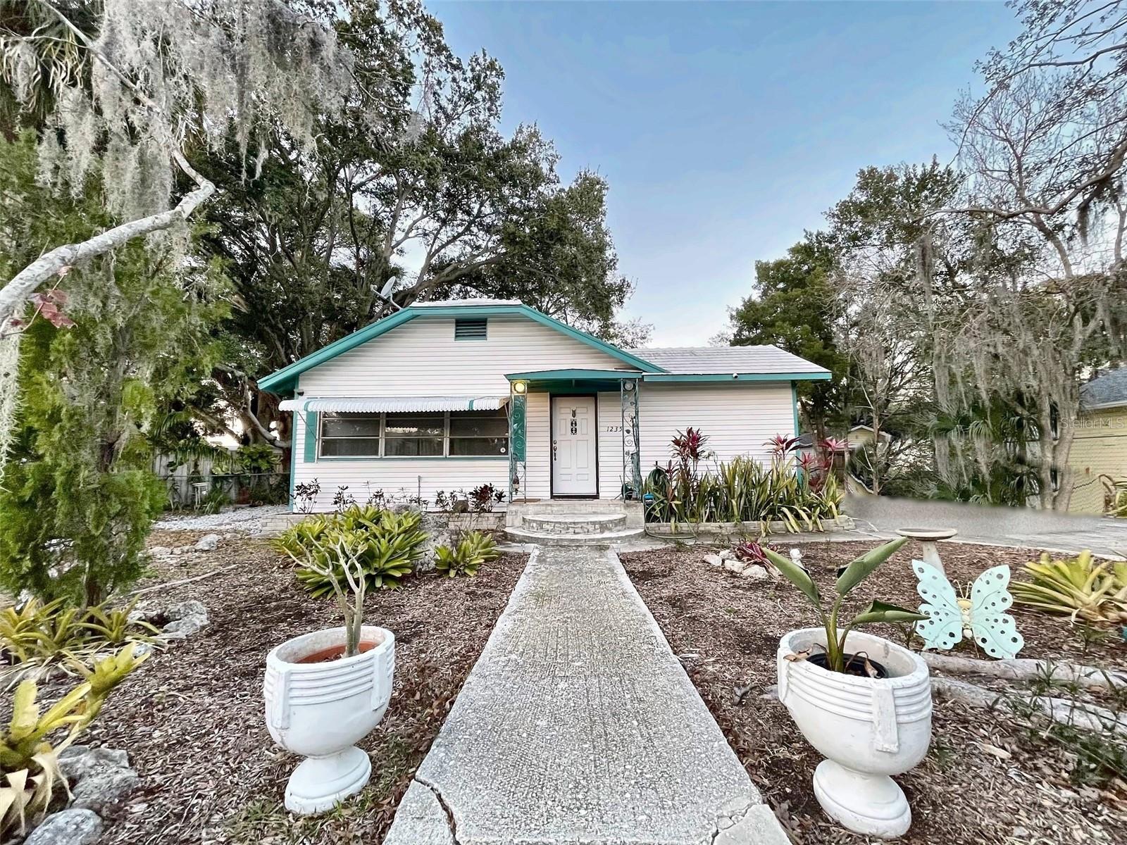 1235 16TH ST - Photo 1