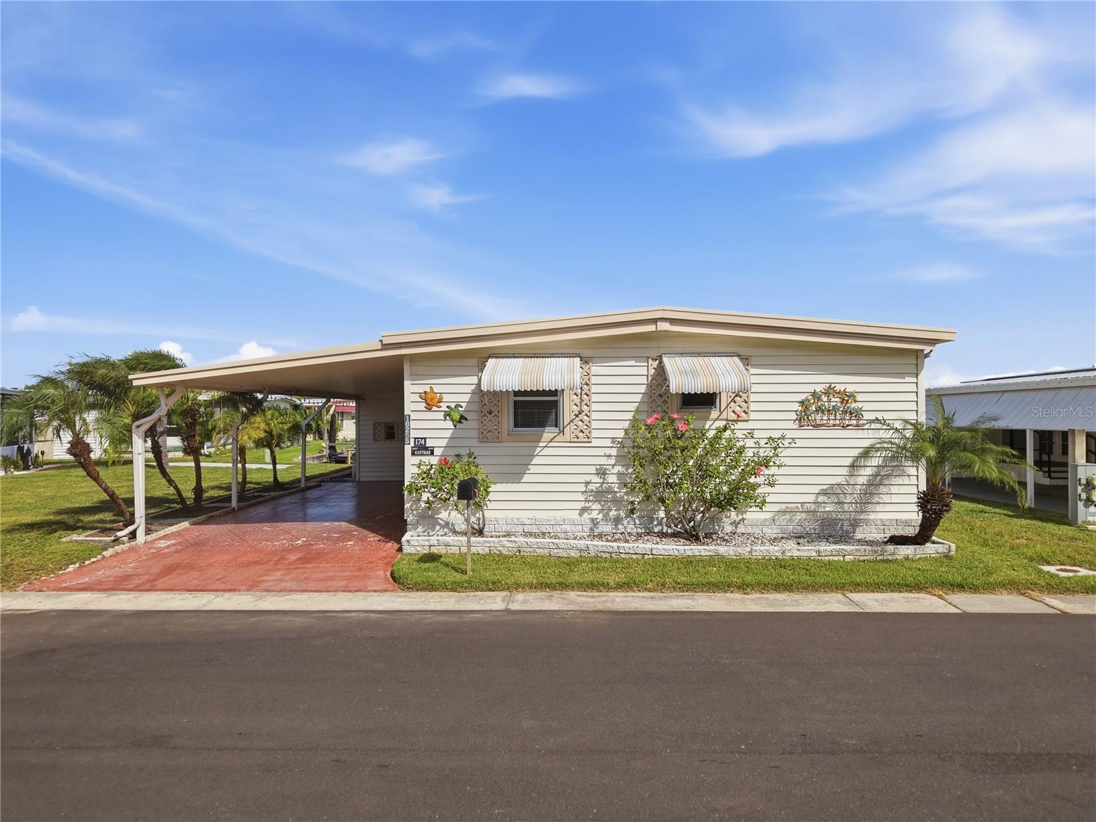 10255 S LAKE DR - Photo 1