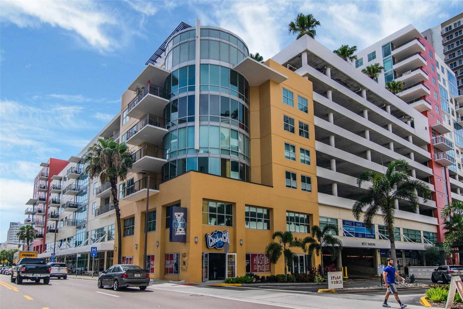 1120 E KENNEDY BLVD #1512 - Photo 1