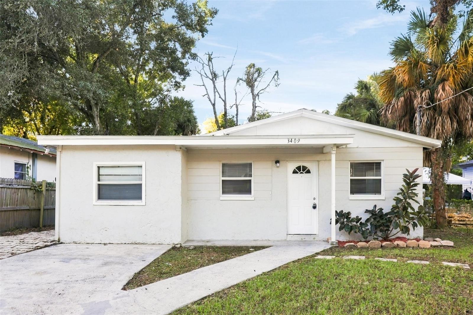 3409 E 32ND AVE - Photo 1