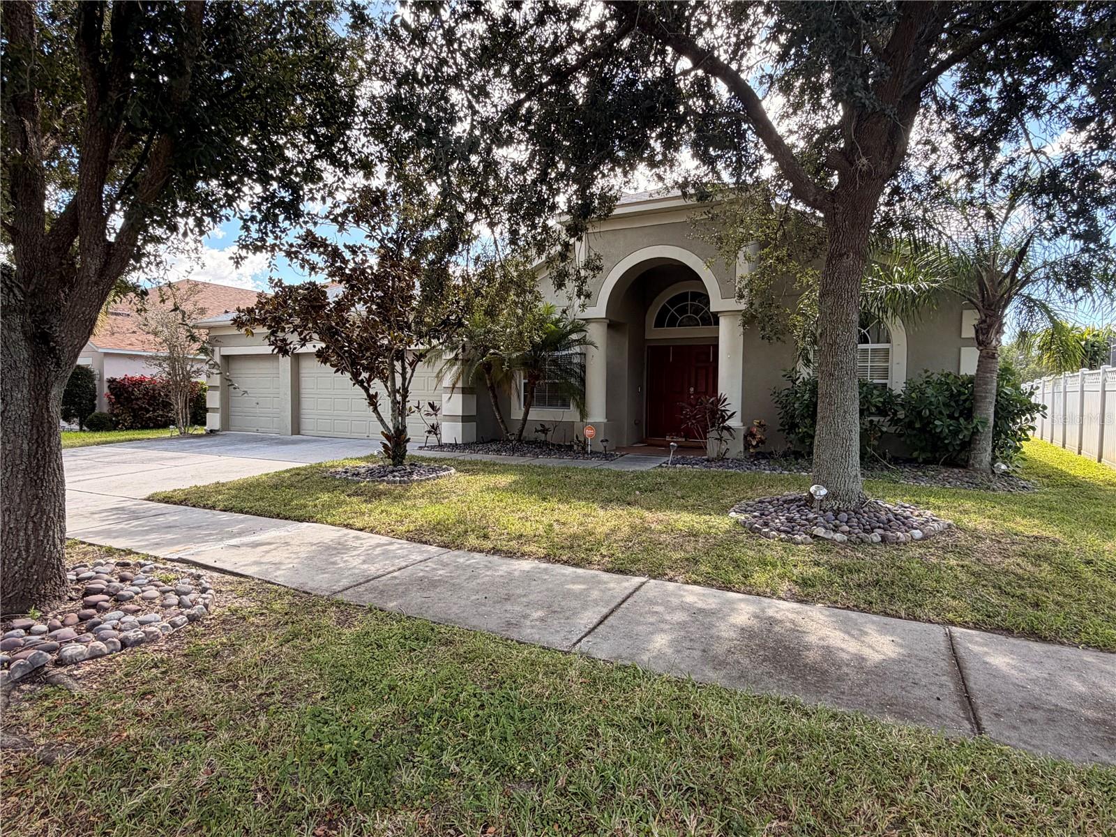 2642 YUKON CLIFF DR - Photo 1