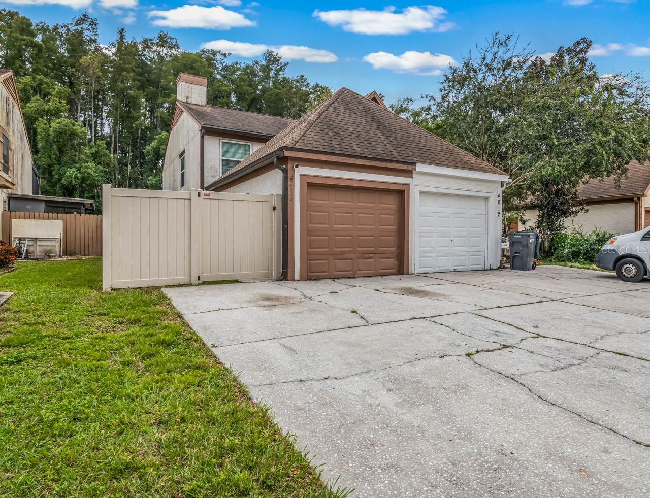 4010 HUXFORD CT - Photo 1