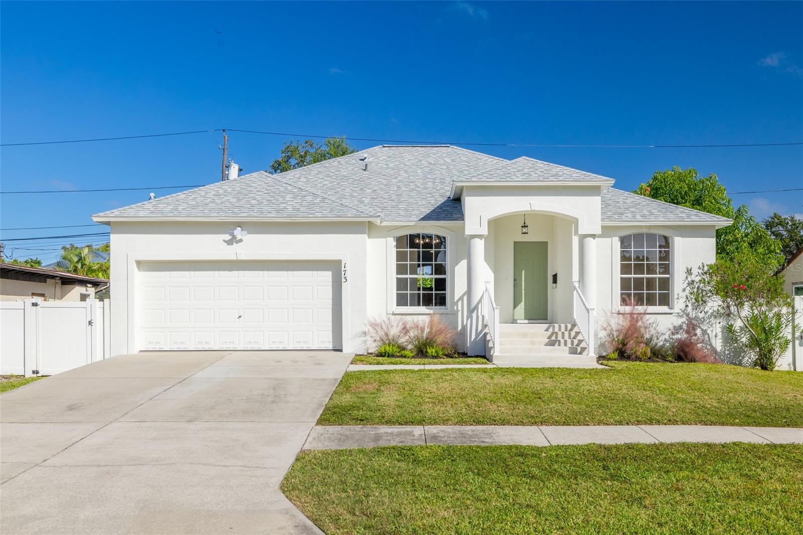 173 82ND AVE N - Photo 1