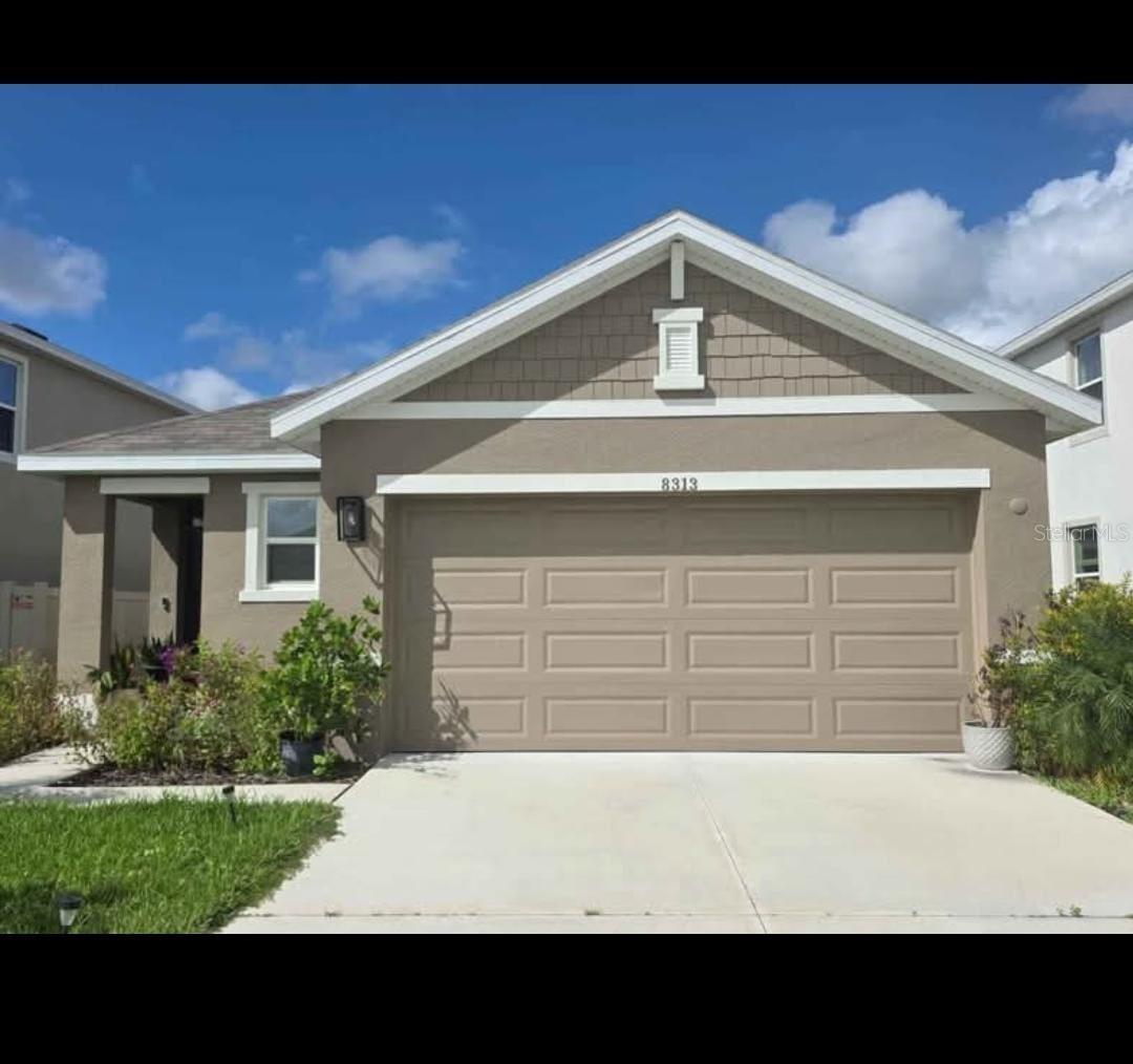 8313 CLAW GLADES LOOP - Photo 1