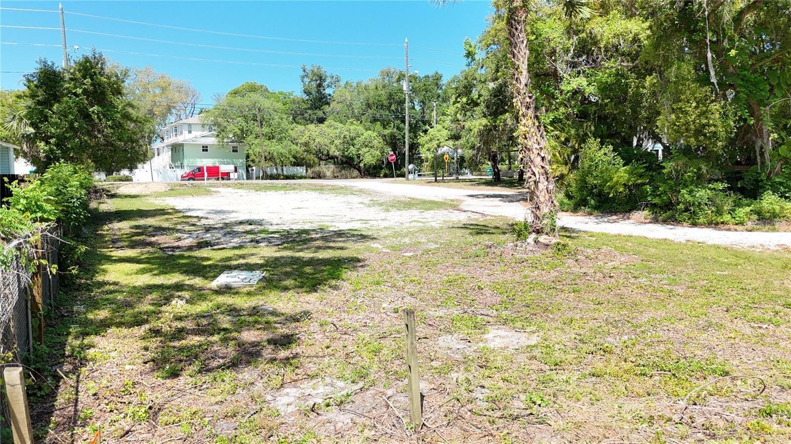290 ORANGE ST - Photo 1