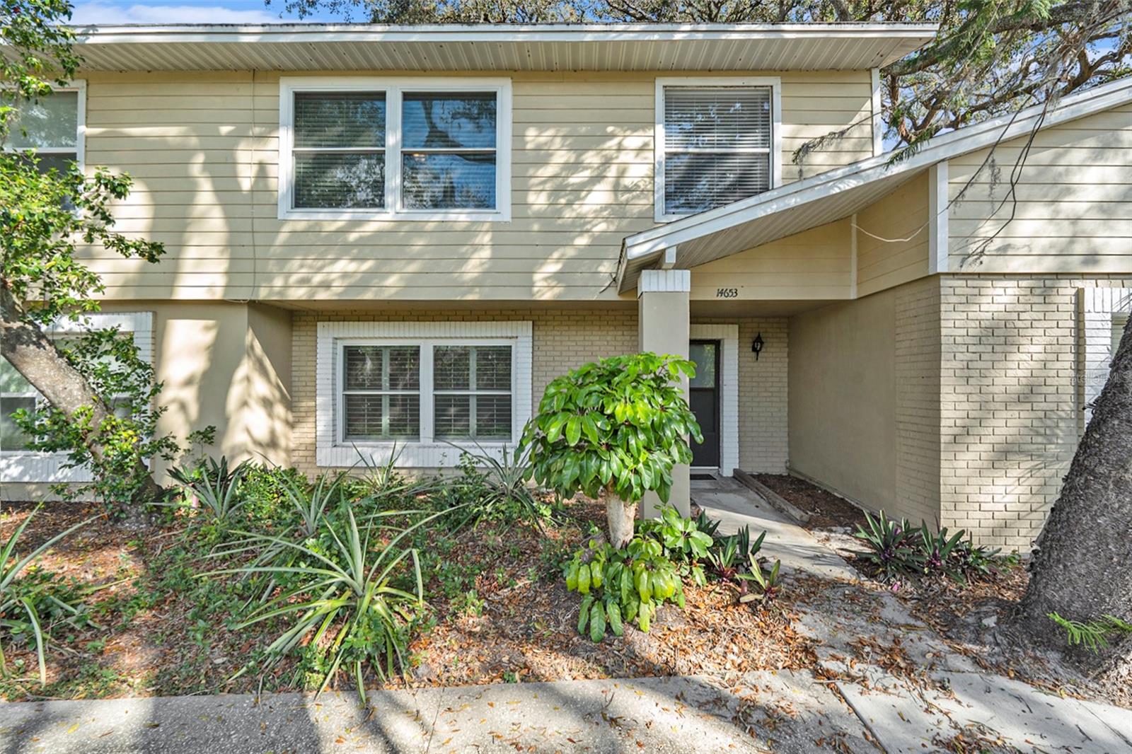 14653 PINE GLEN CIR - Photo 1