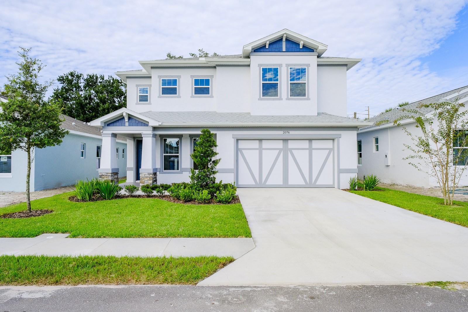 2076 PARAGON CIR W - Photo 1