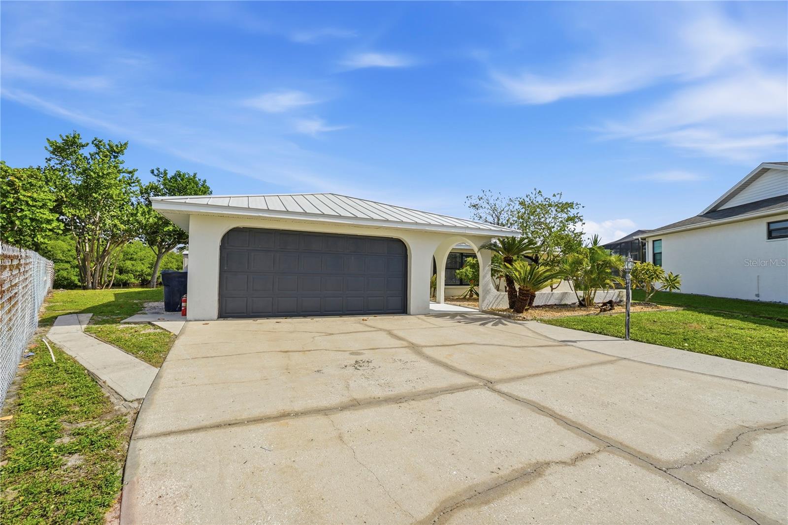 6533 SENEGAL PALM WAY - Photo 1