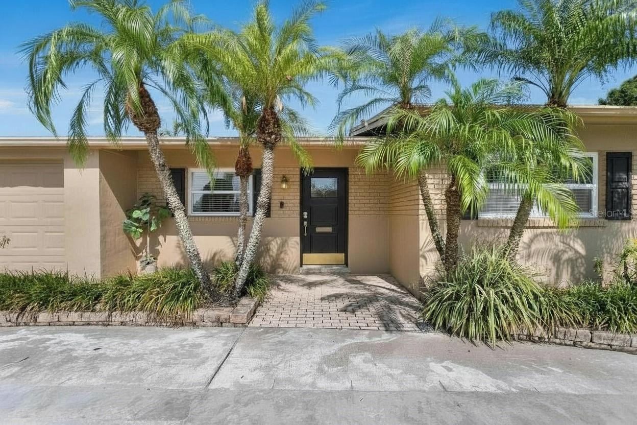 3935 W EDEN ROC CIR - Photo 1