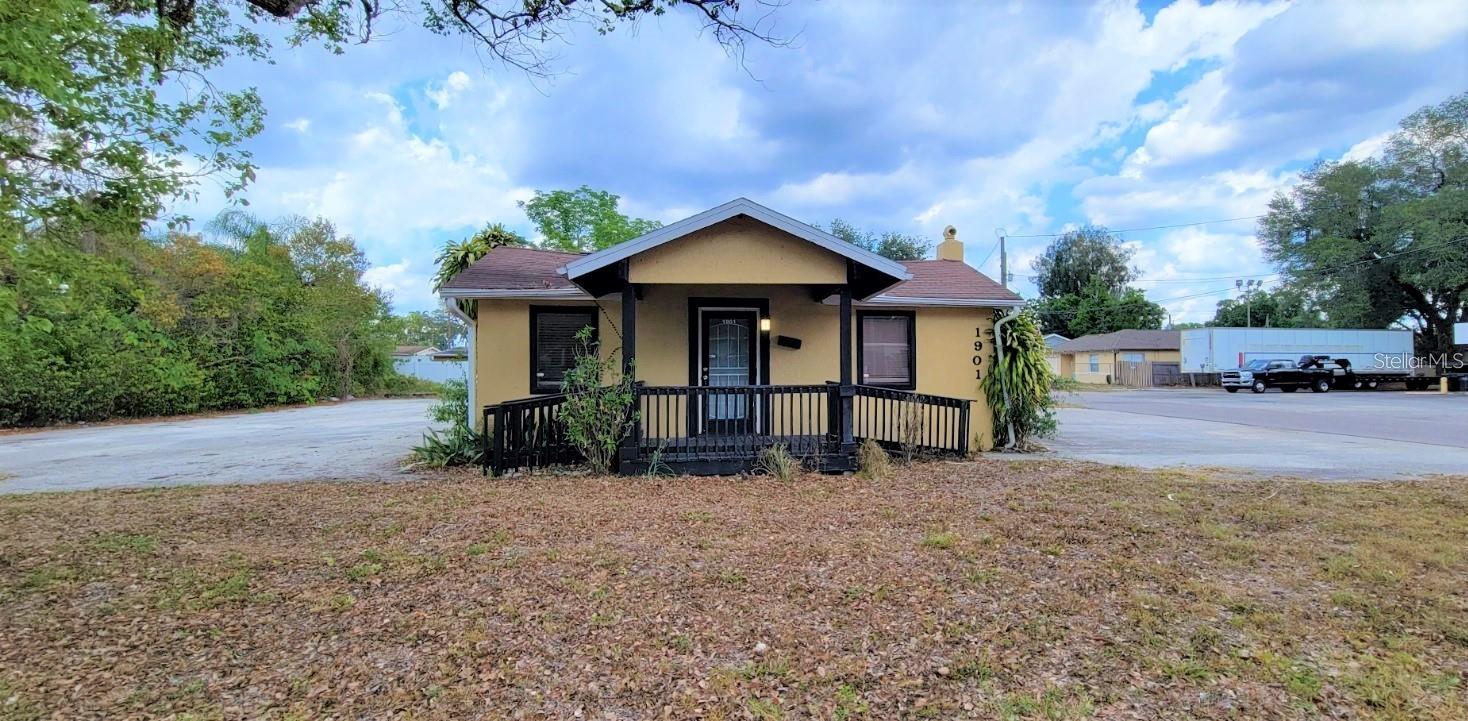 1901 W SLIGH AVE - Photo 1