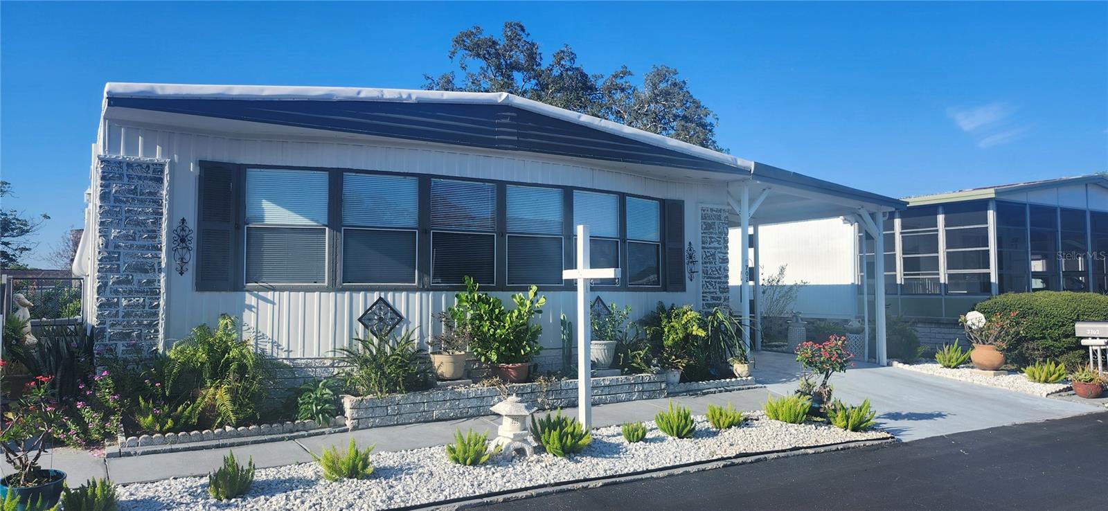 3702 TIKI DR - Photo 1