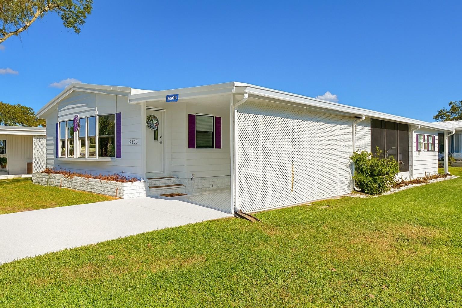 9303 HIGHPOINT BLVD - Photo 1