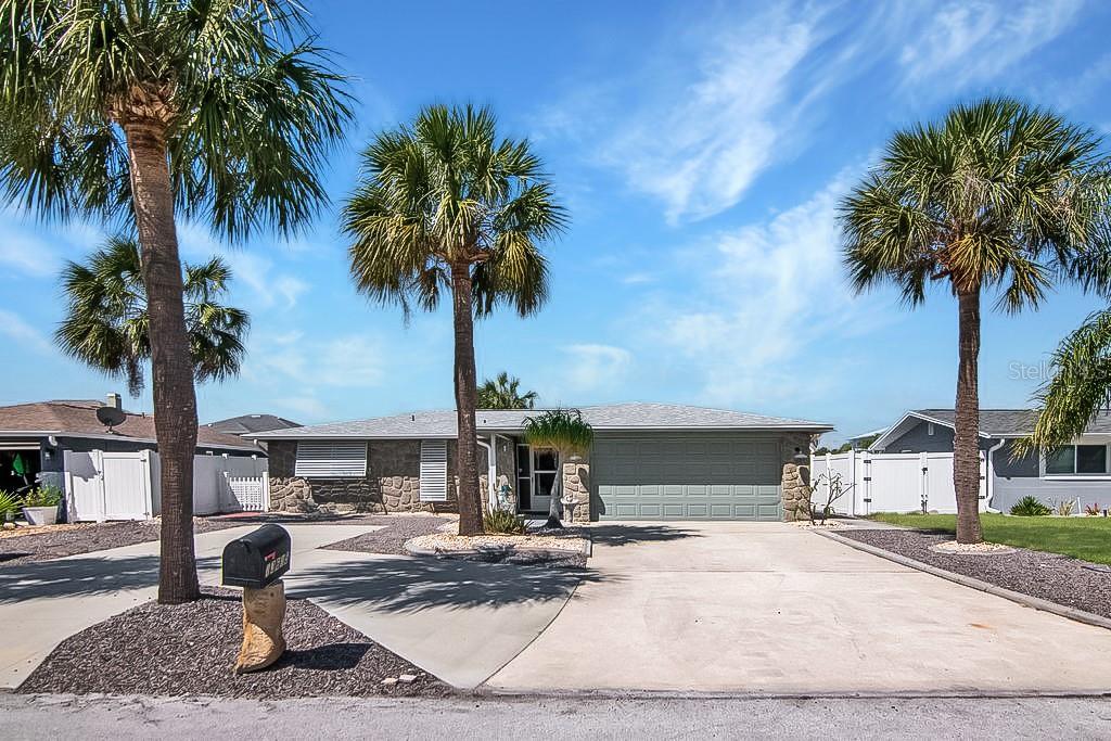 13615 STACEY DR - Photo 1