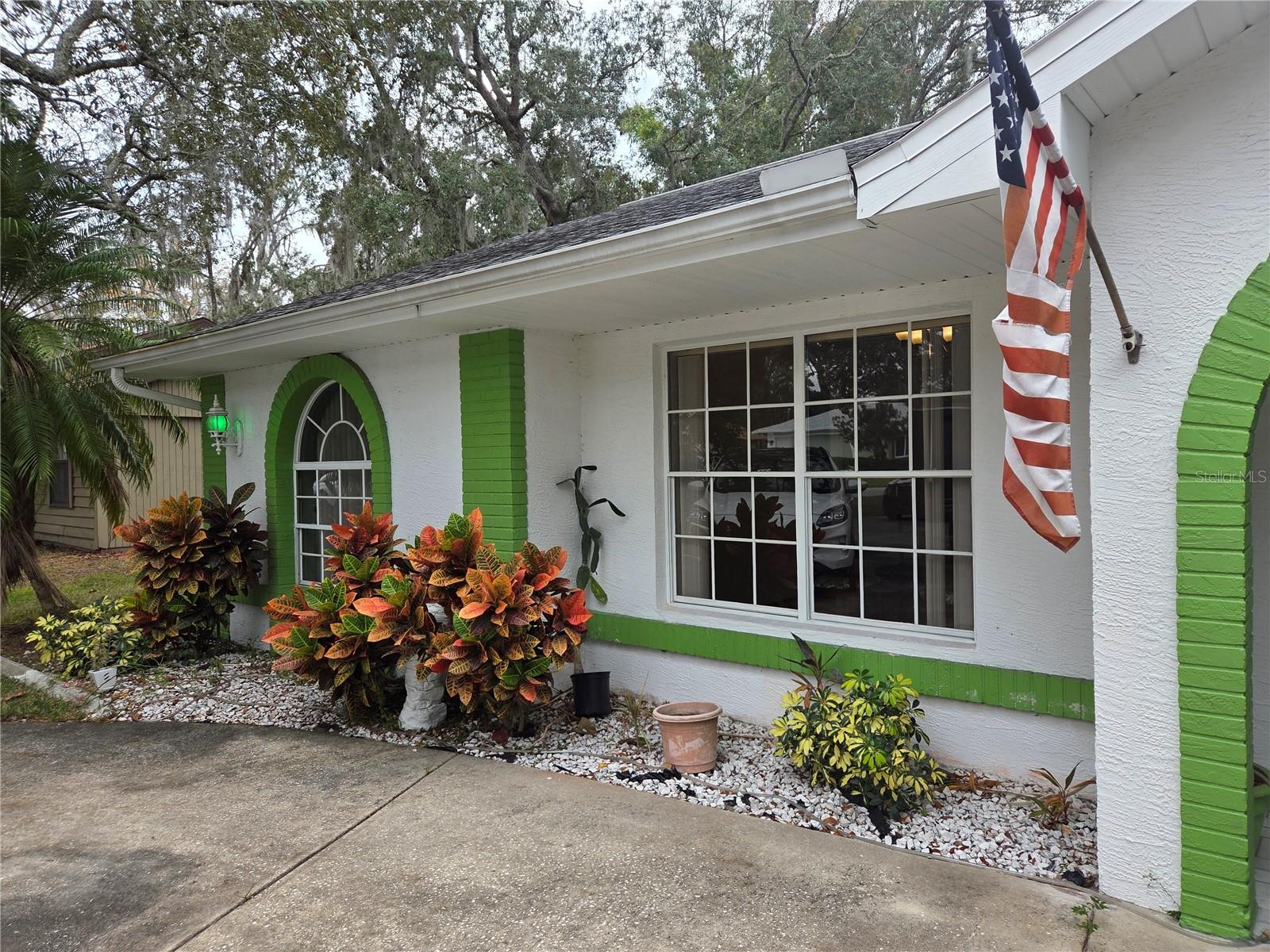 7605 LANDMARK DR - Photo 1