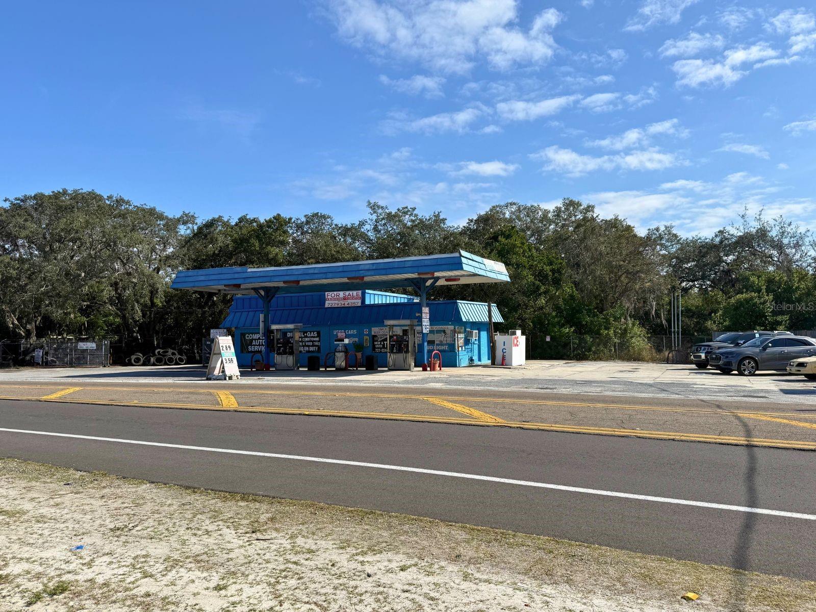 1941 S PINELLAS AVE - Photo 1