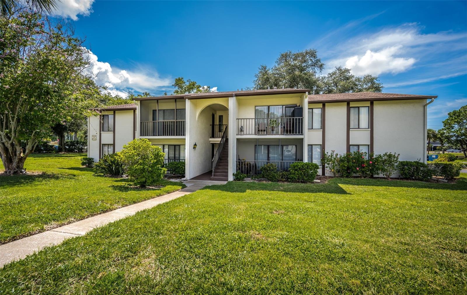 2522 PINE RIDGE WAY S #A2 - Photo 1