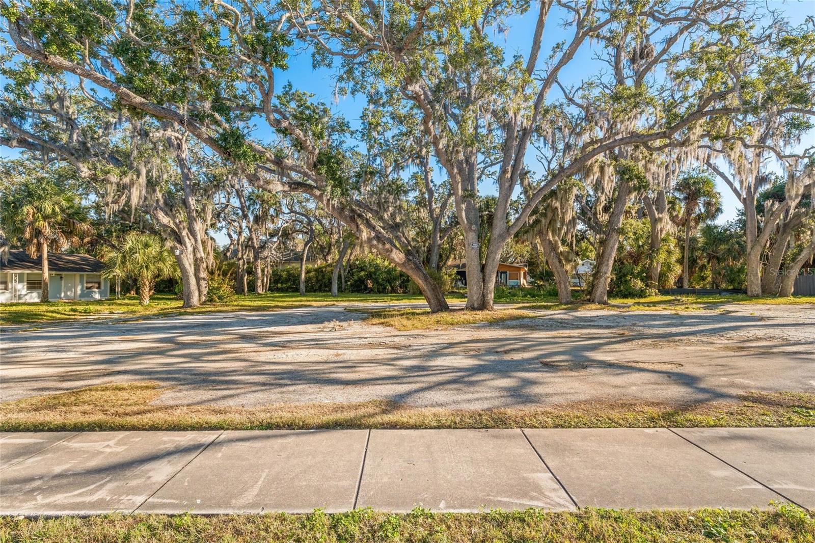 Property at 404 CANAL ST, Tarpon Springs