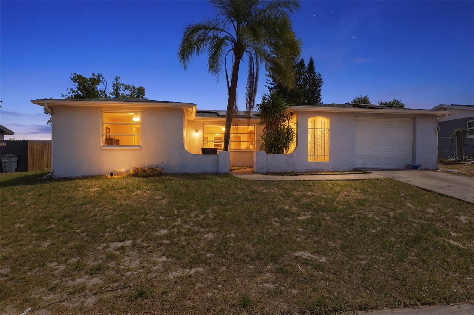9720 RAINBOW LN - Photo 1