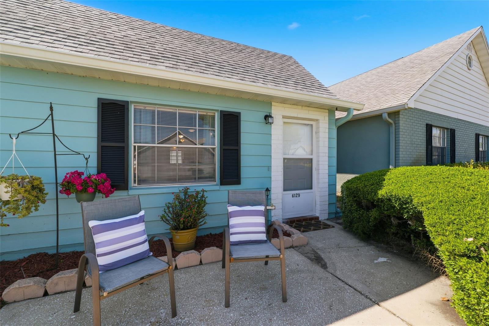 6129 ELMHURST DR - Photo 1