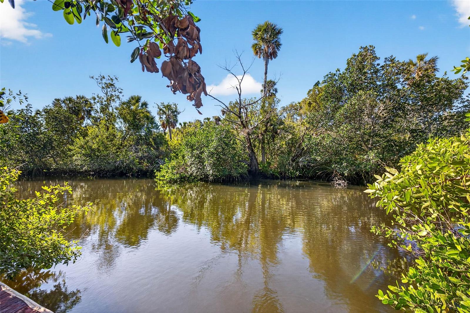5804 SEABREEZE DR - Photo 1