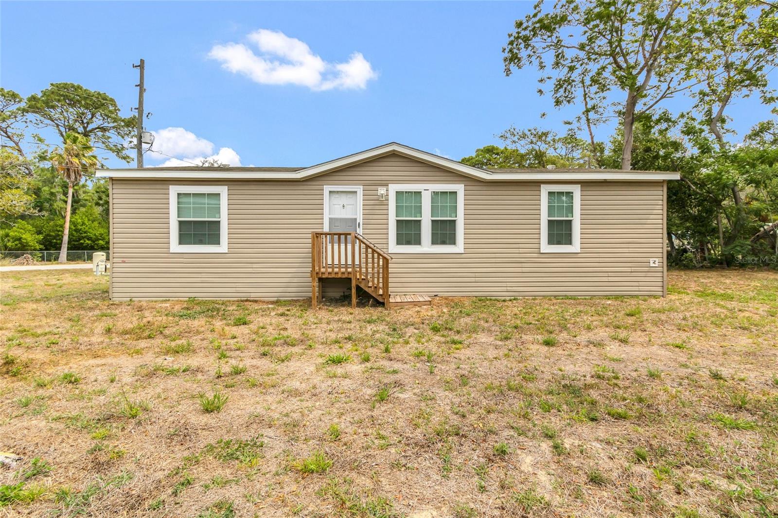 3264 STEPHENS BLVD - Photo 1