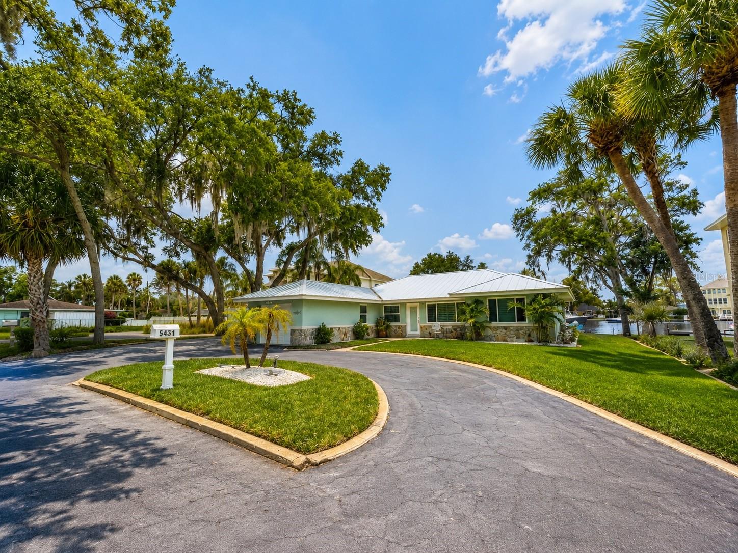 5431 FOLEY SQ - Photo 1