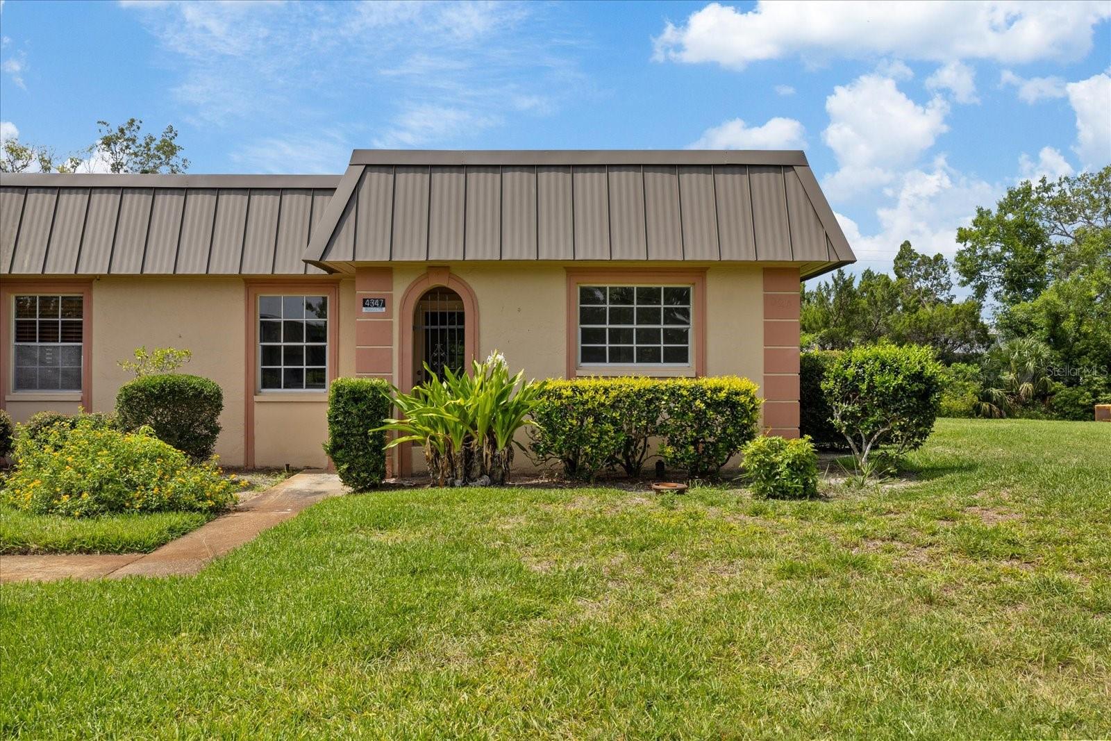 4347 SUMMERSUN DR - Photo 1
