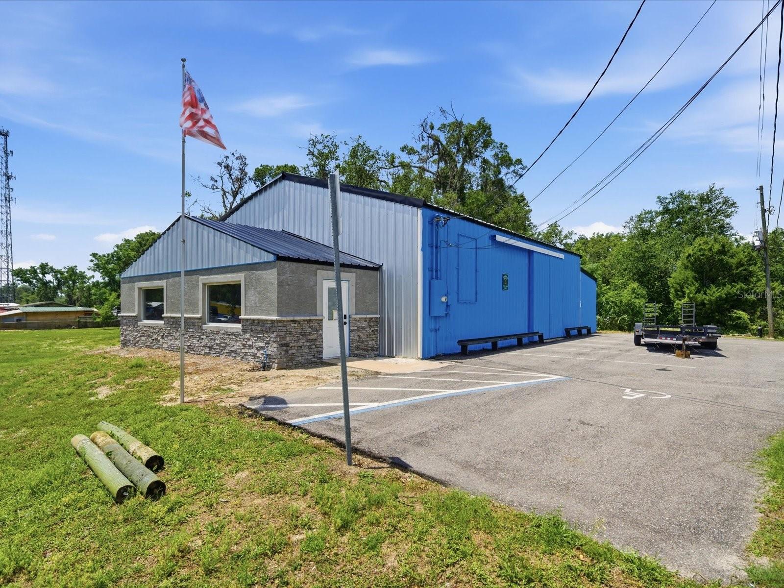 490 SMITH ST - Photo 1