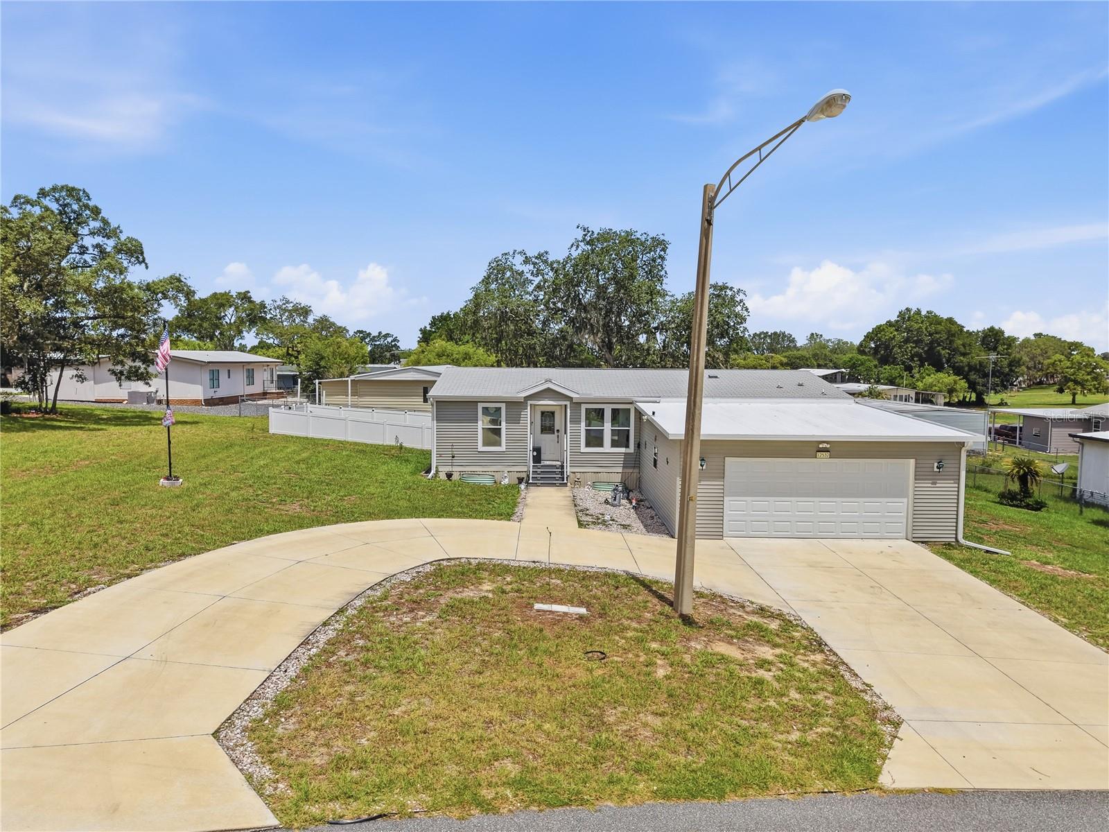 12532 FAIRWAY AVE - Photo 1