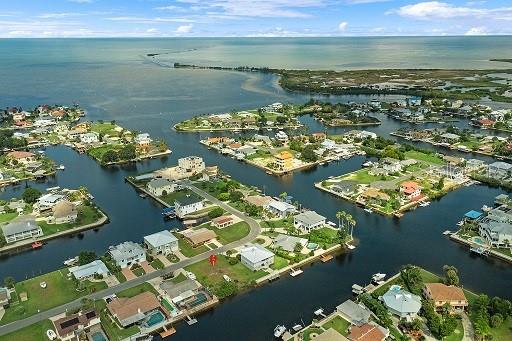 PARADISE CIR - Photo 1