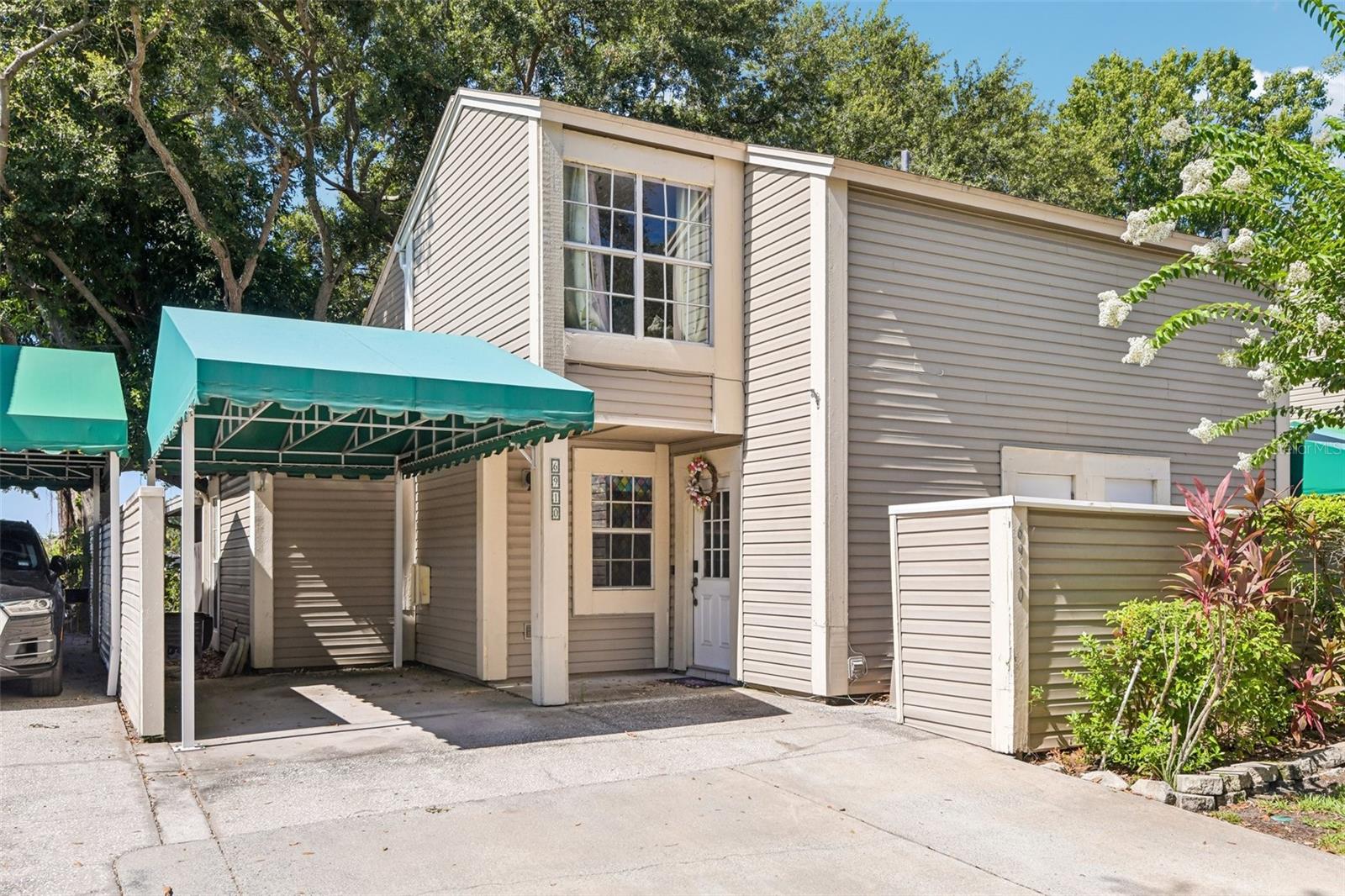 6910 LAKE PLACE CT - Photo 1