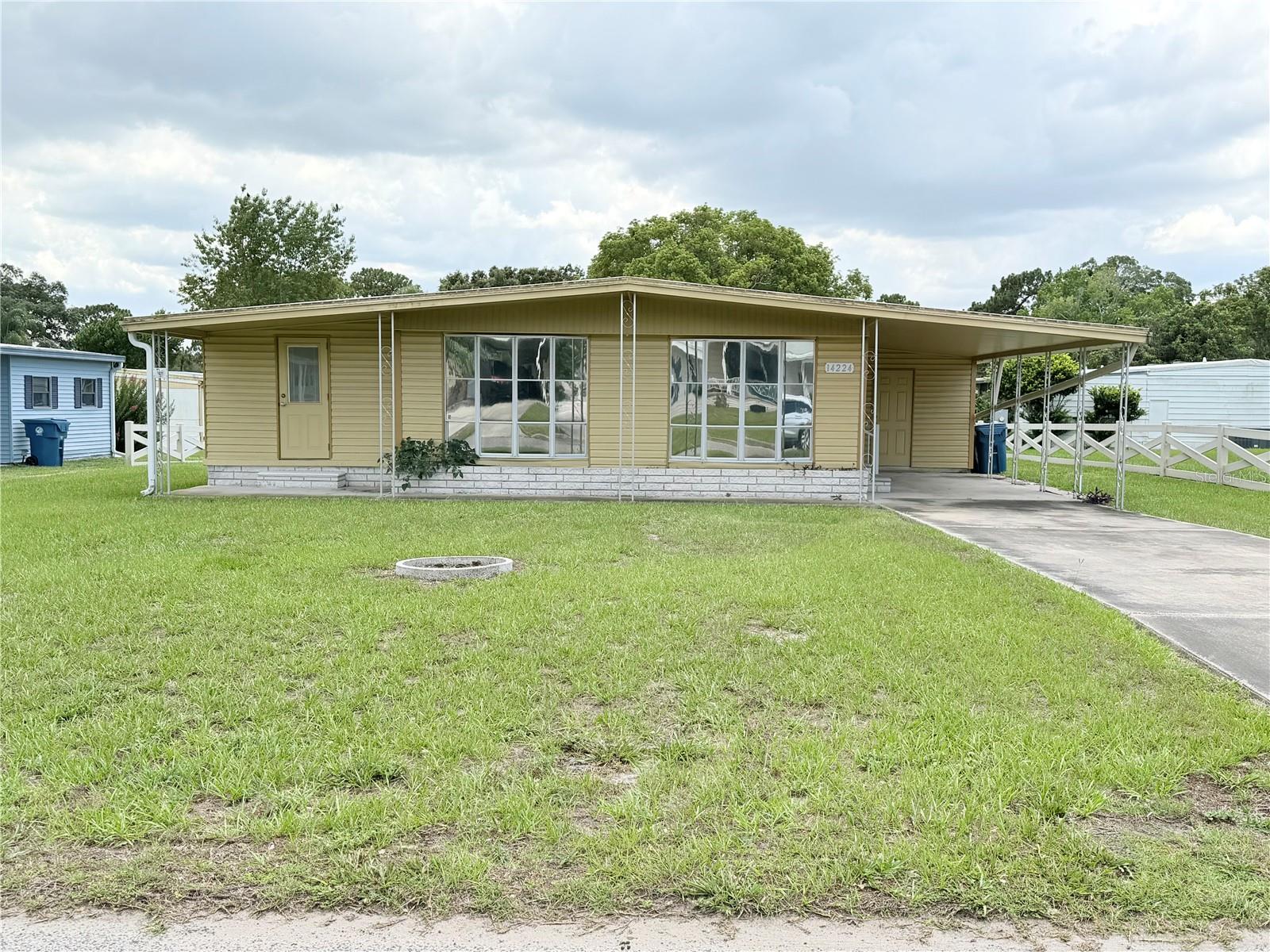 14224 SANDHURST ST - Photo 1