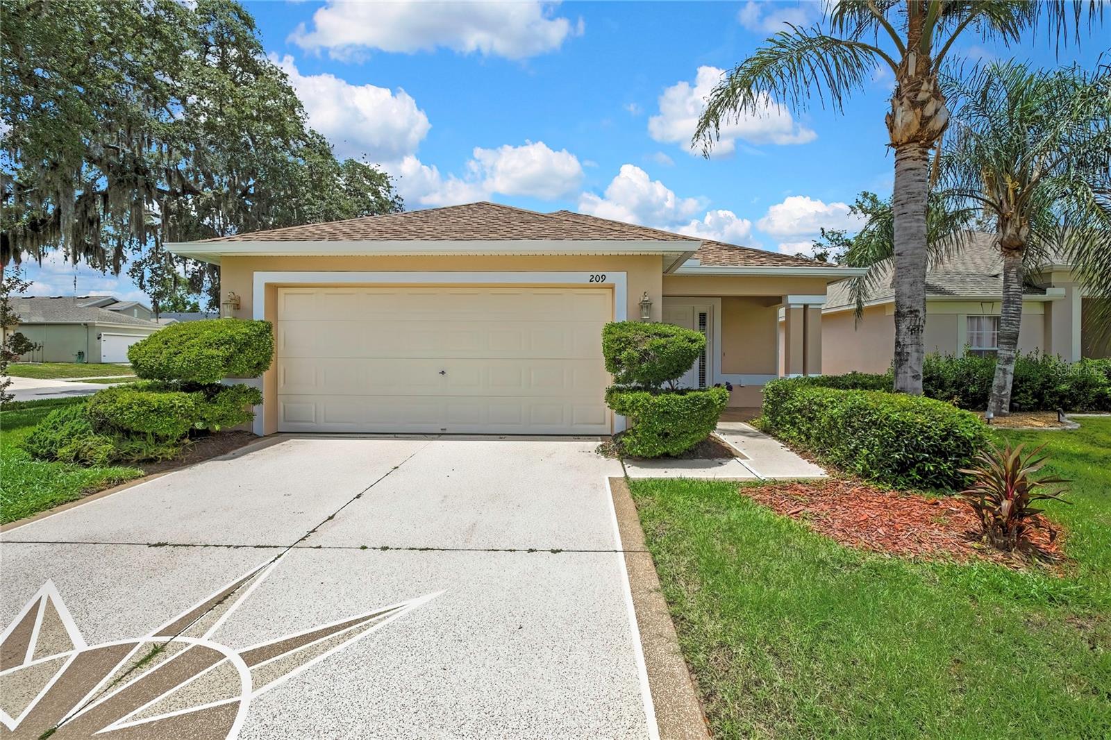 209 WINTHROP DR - Photo 1