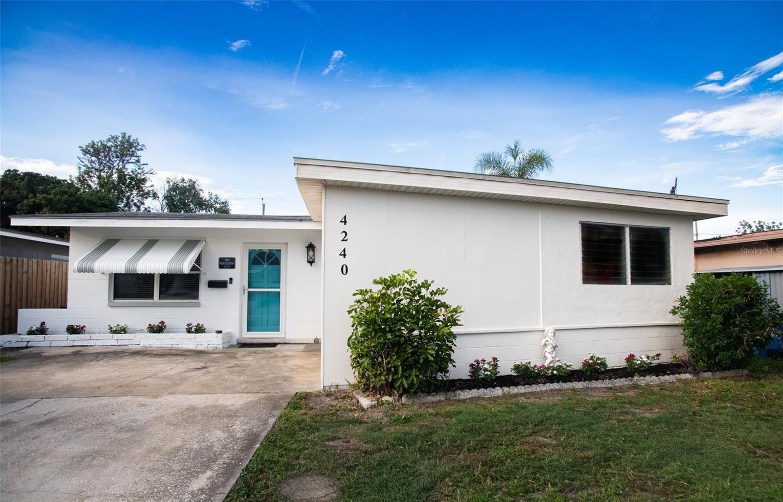 4240 69TH AVE N - Photo 1